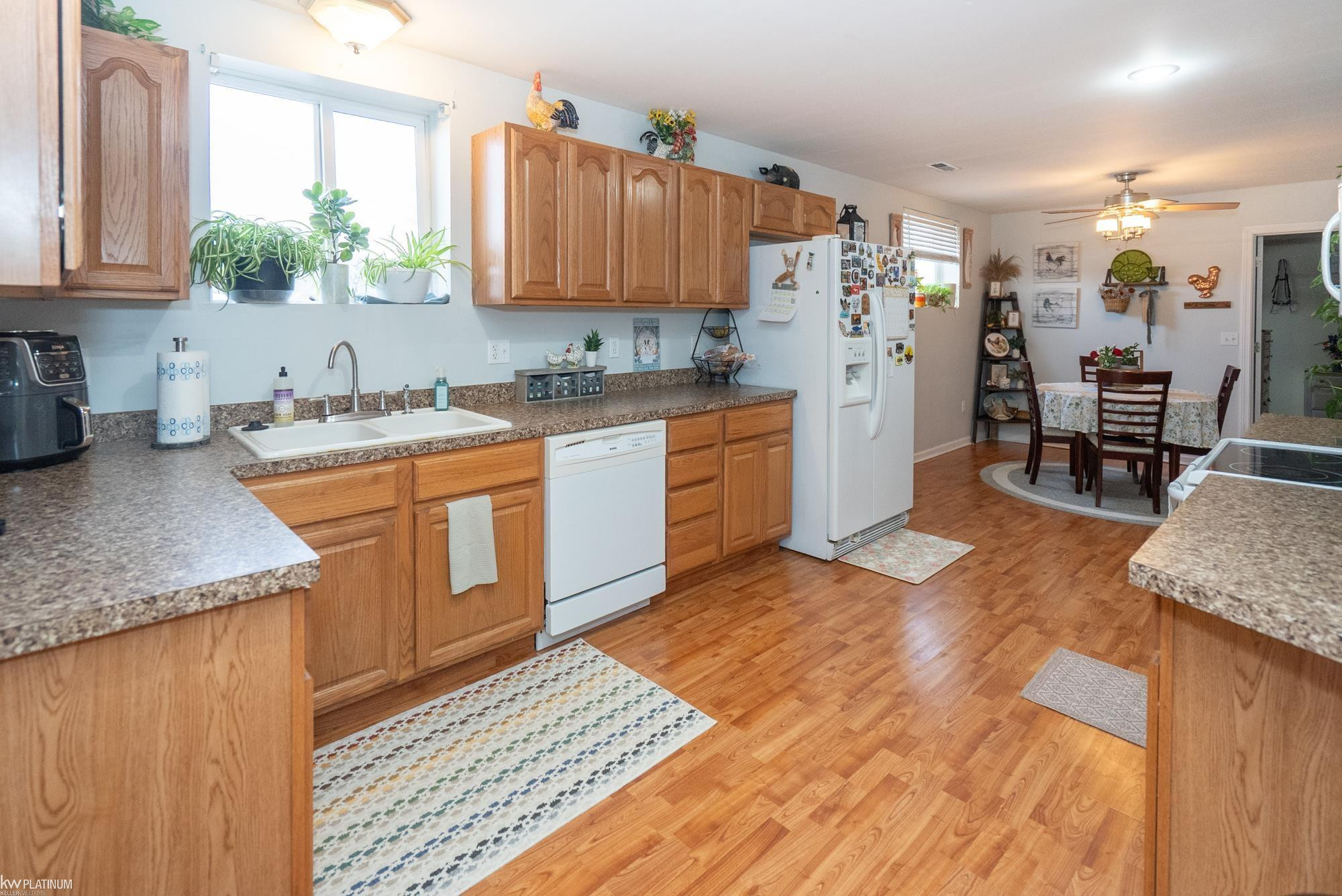 596 Busha Highway, Marysville, MI 48040 — Photo 37