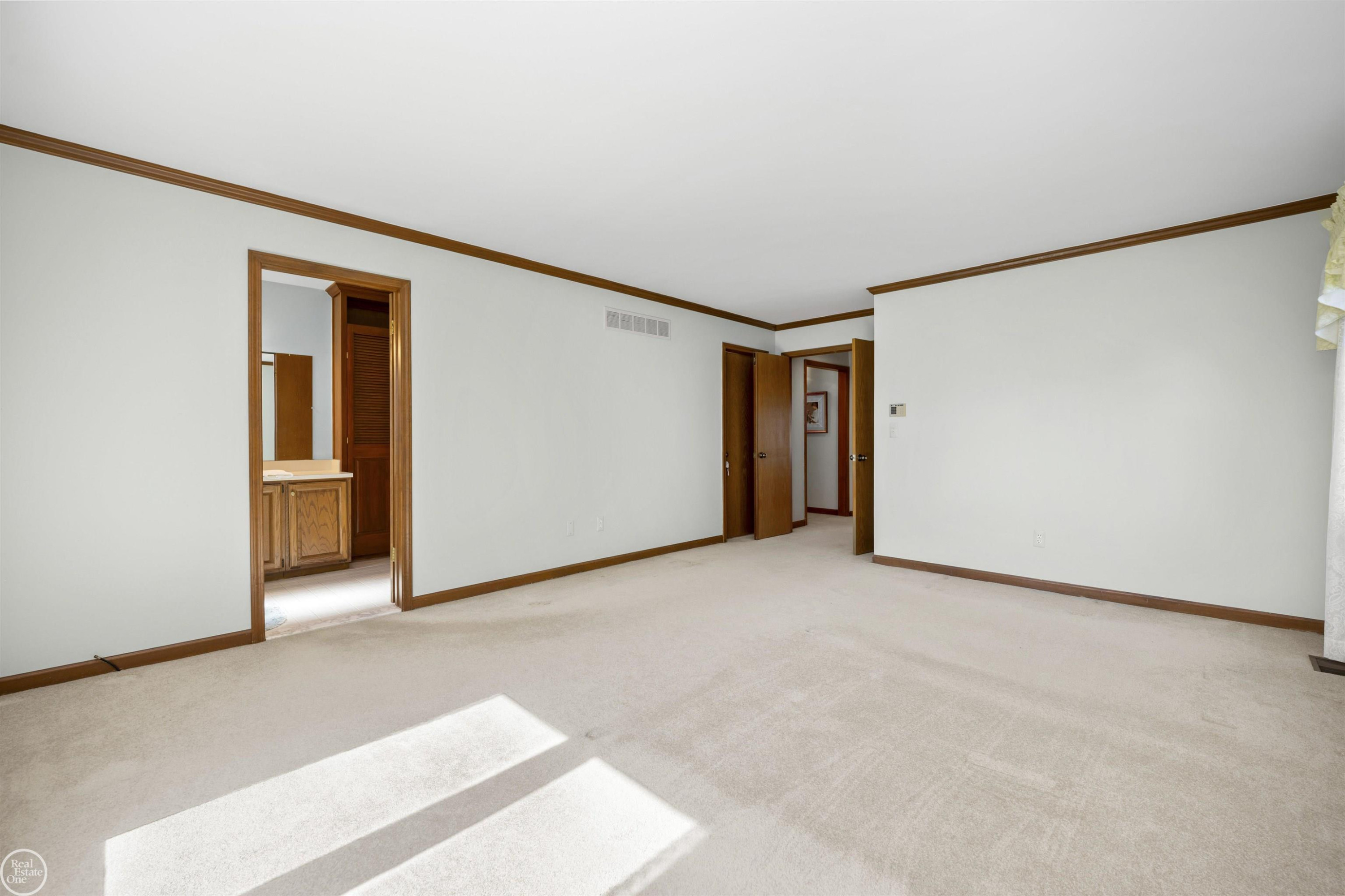 41777 Pon Meadow Court, Northville, MI 48168 — Photo 38