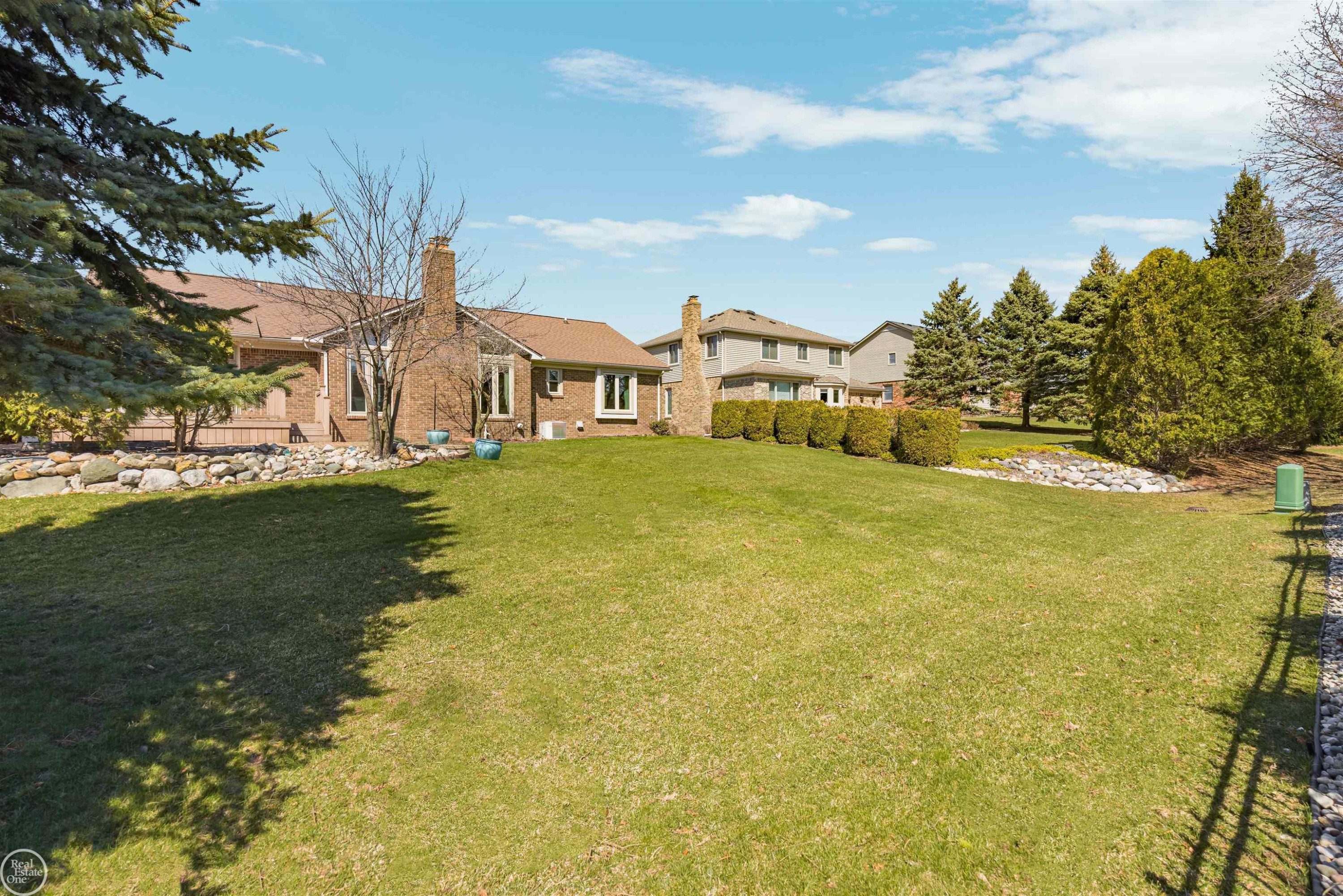 41777 Pon Meadow Court, Northville, MI 48168 — Photo 85