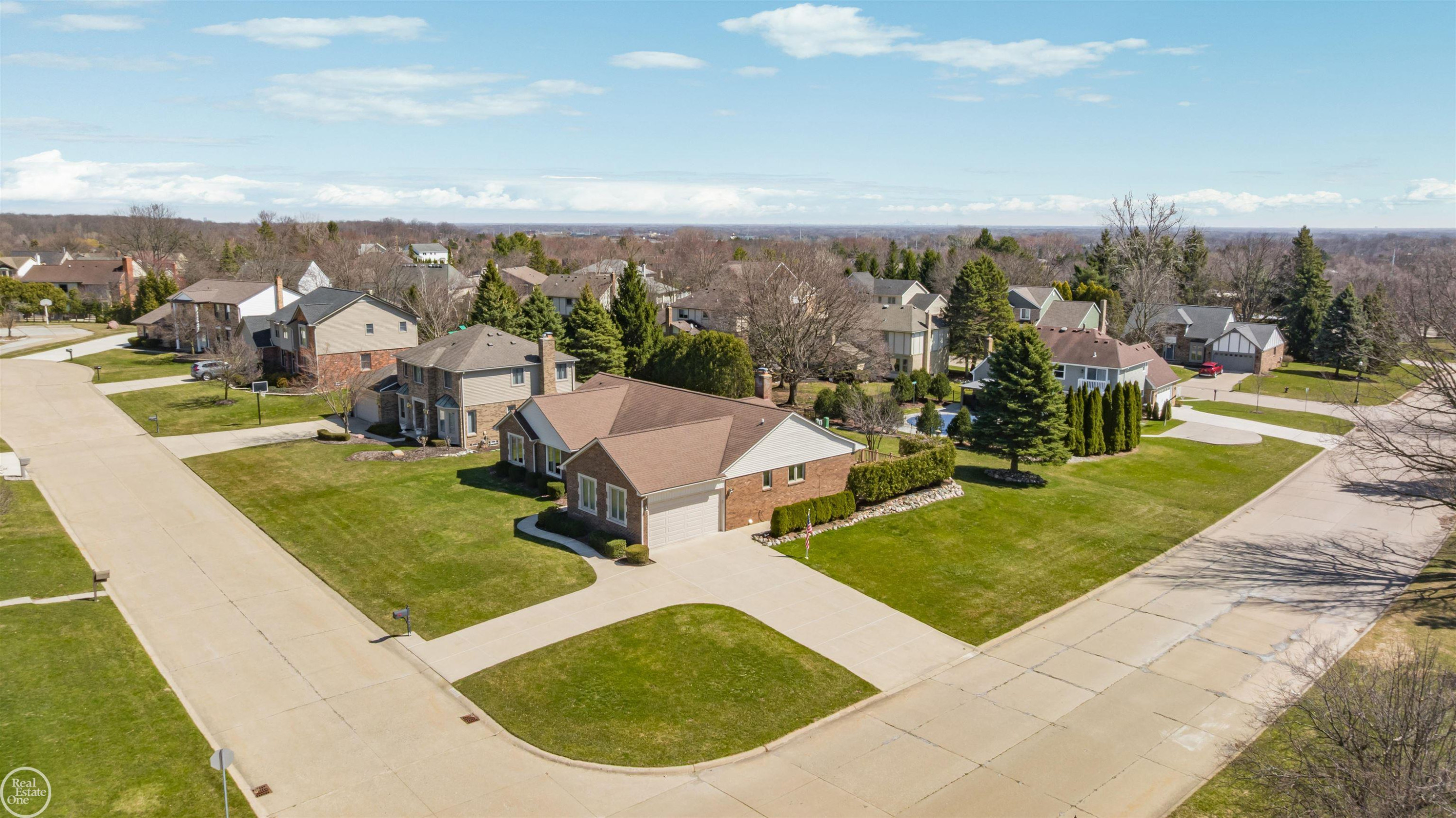 41777 Pon Meadow Court, Northville, MI 48168 — Photo 86