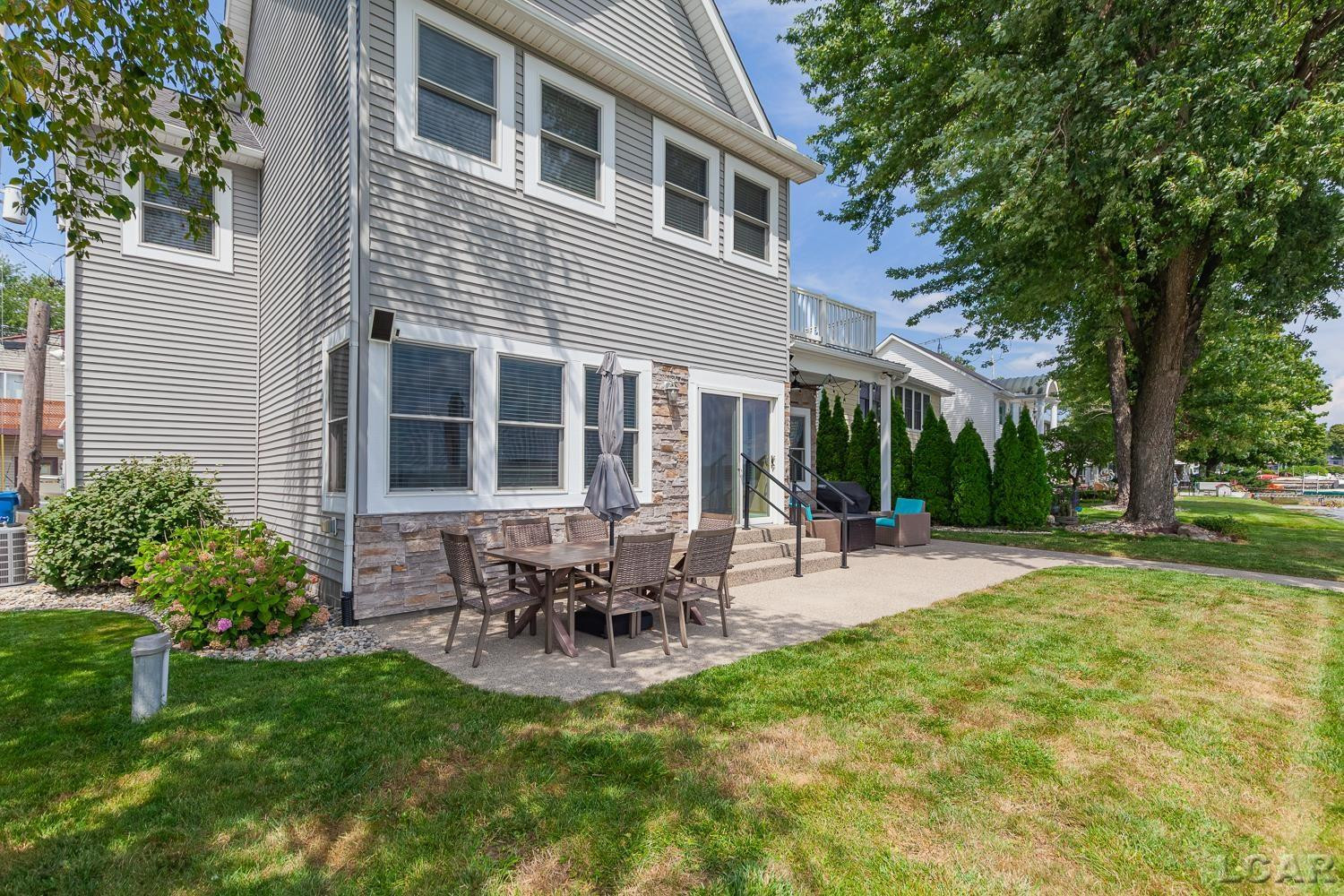 10950 W Ferndale Drive, Manitou Beach, MI 49253 — Photo 2