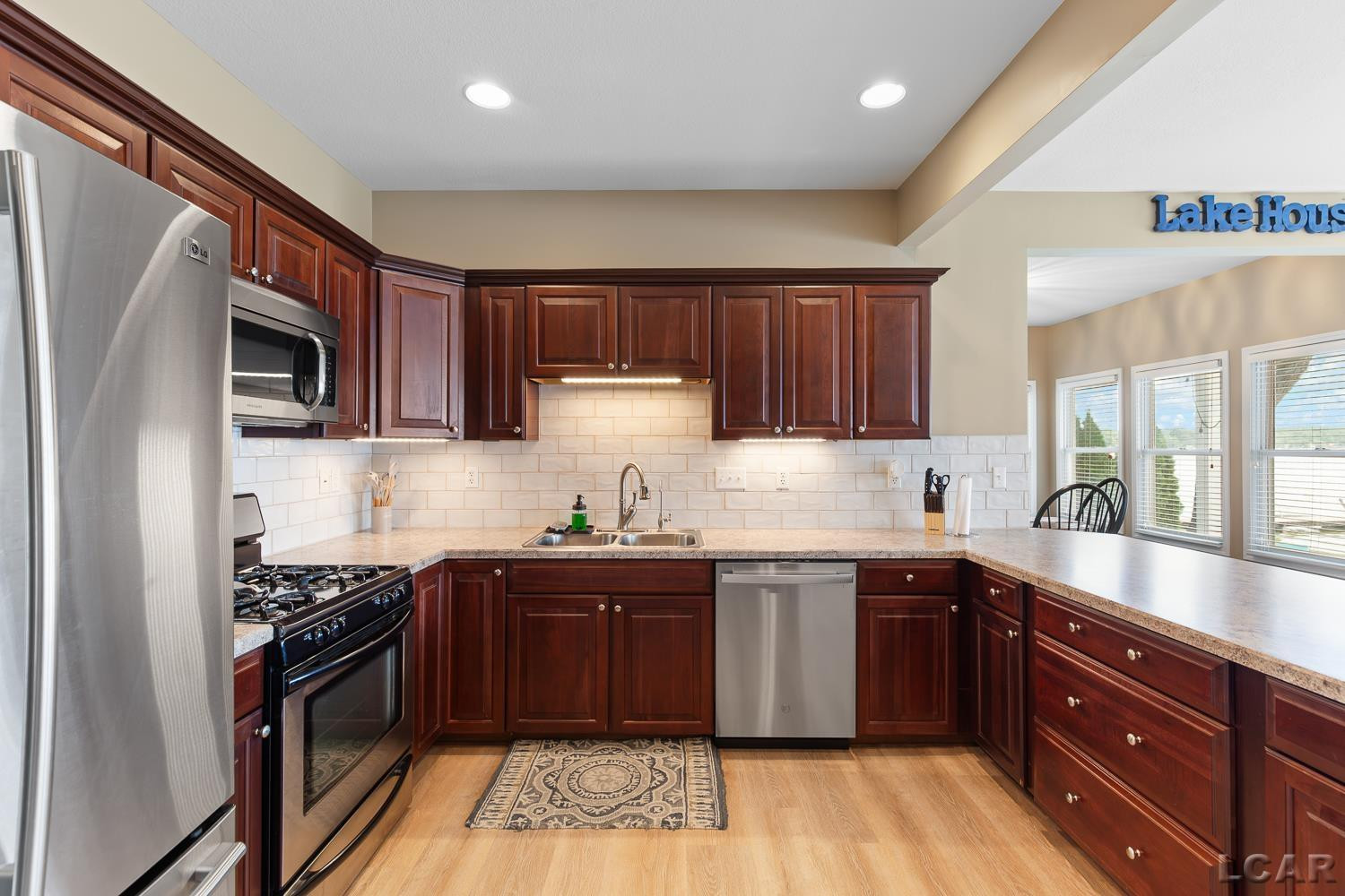 10950 W Ferndale Drive, Manitou Beach, MI 49253 — Photo 9