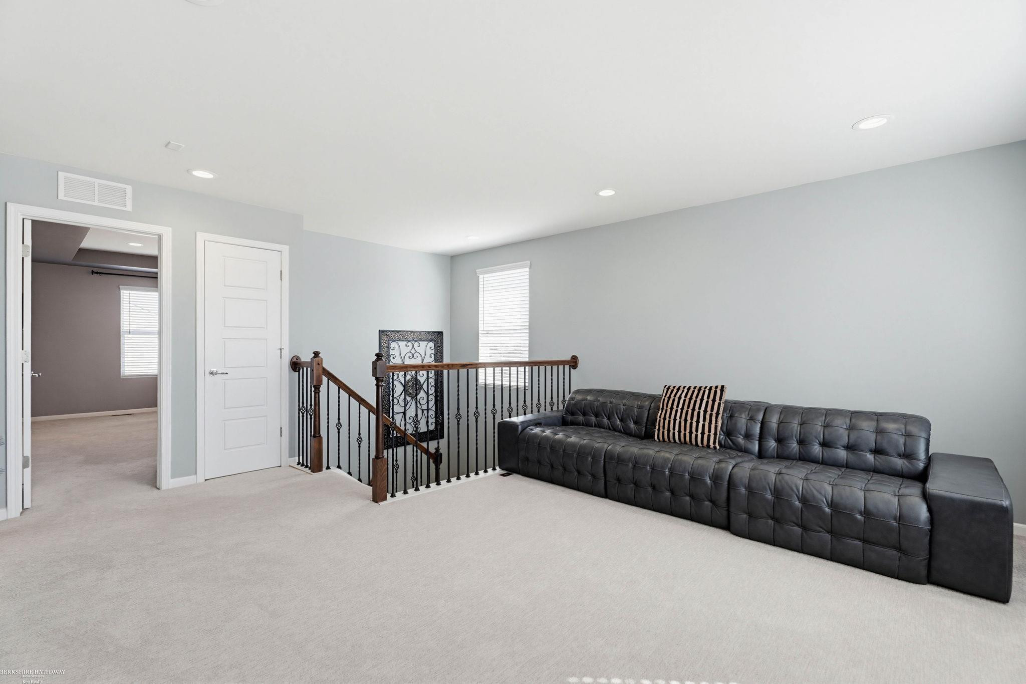 30096 Braeburn Street, MI 48165 — Photo 37