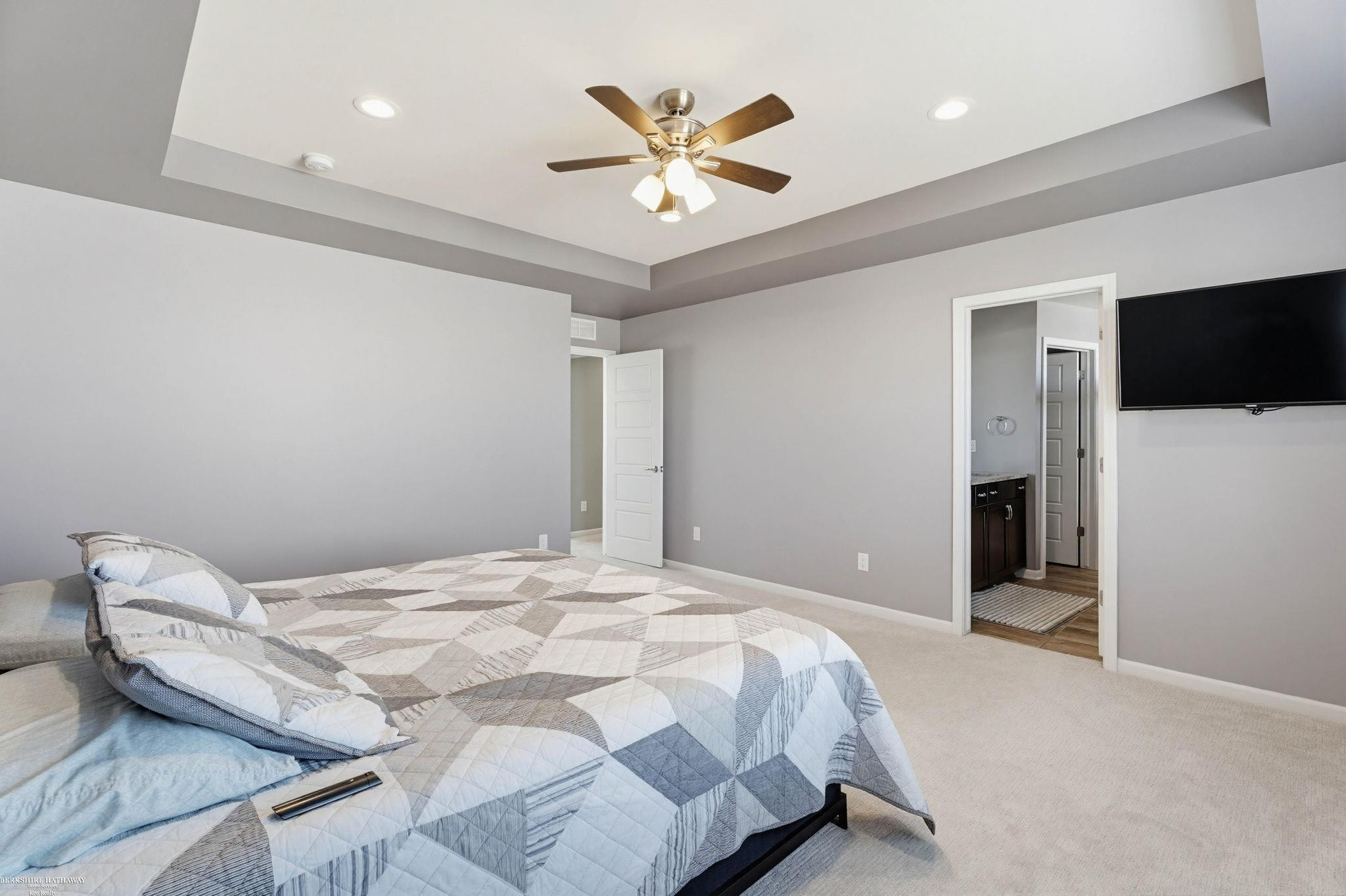 30096 Braeburn Street, MI 48165 — Photo 39
