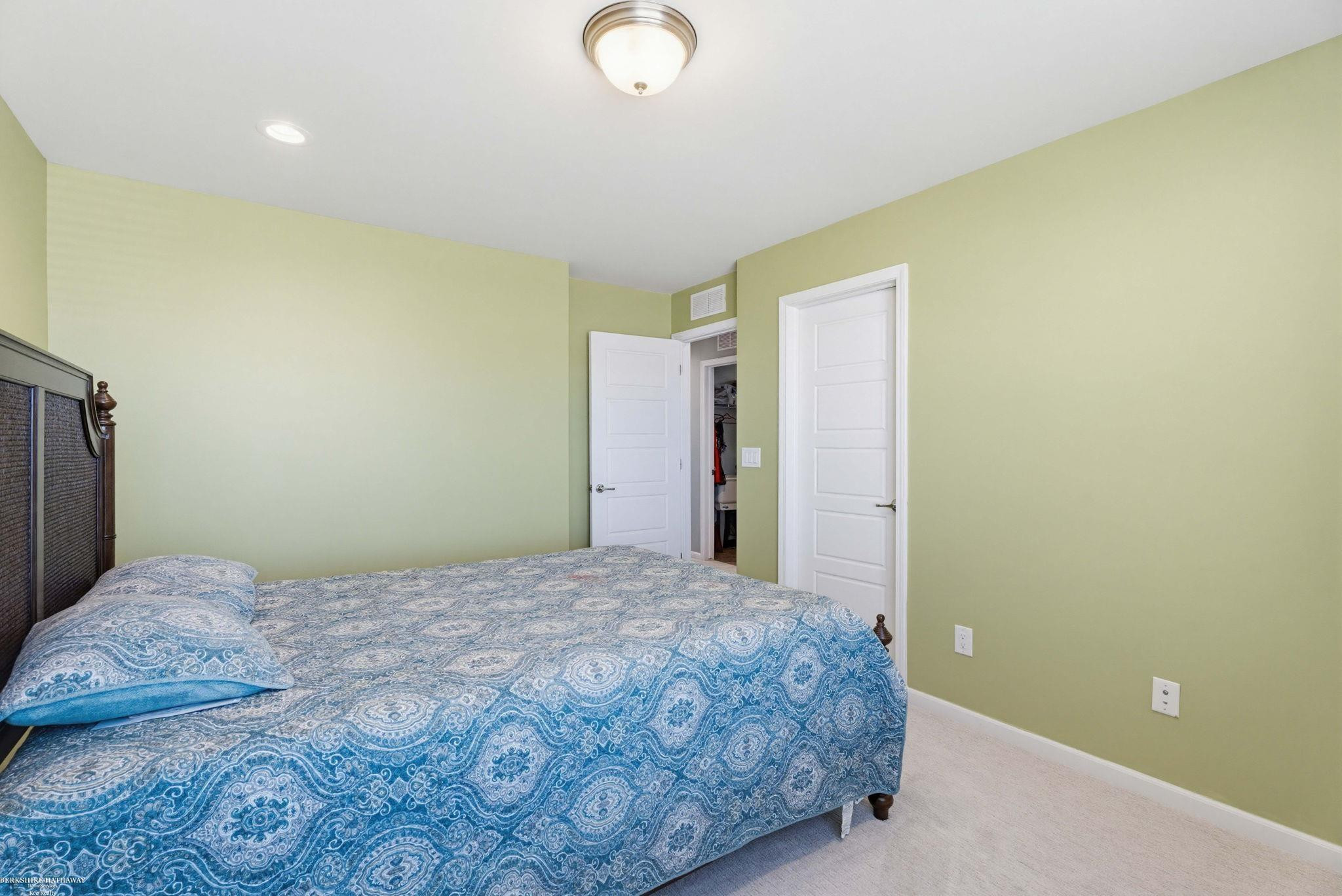30096 Braeburn Street, MI 48165 — Photo 48