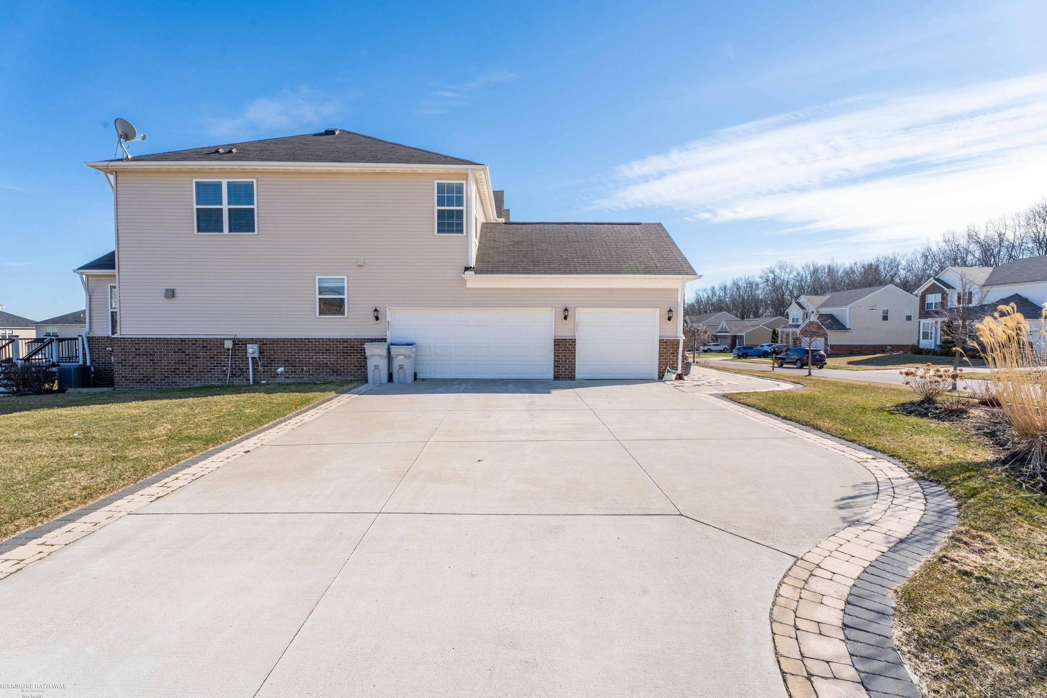 30096 Braeburn Street, MI 48165 — Photo 59