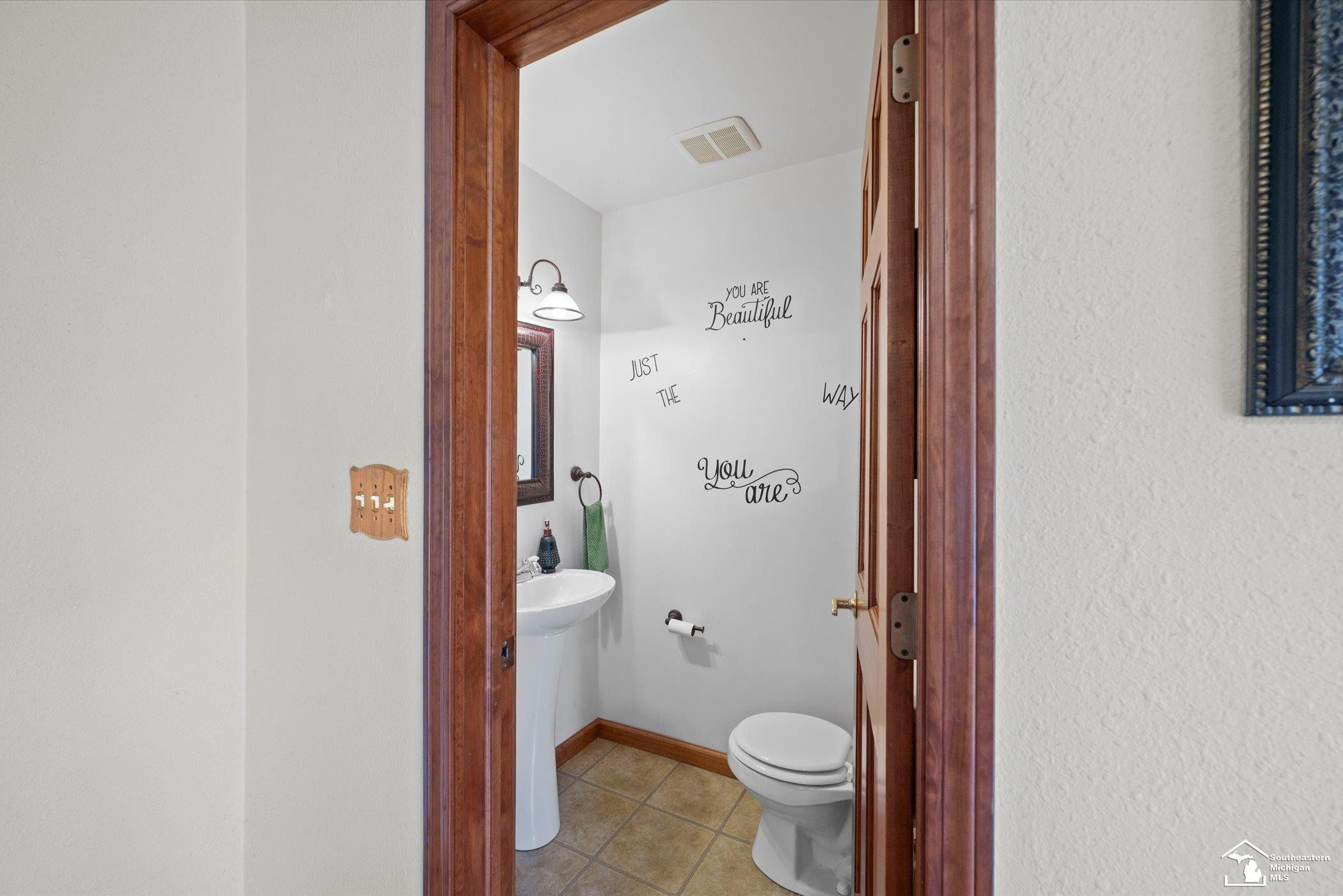 6925 Kirtwood Drive, Temperance, MI 48182 — Photo 16