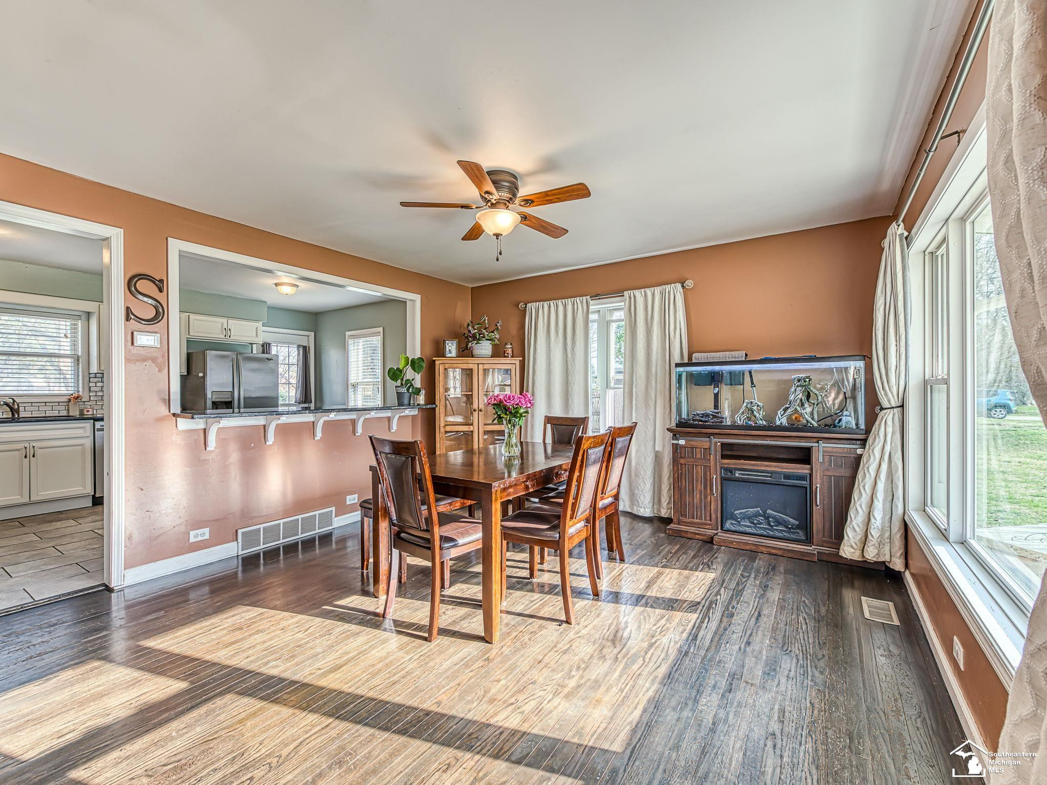 8872 Woodside Drive, Temperance, MI 48182 — Photo 3