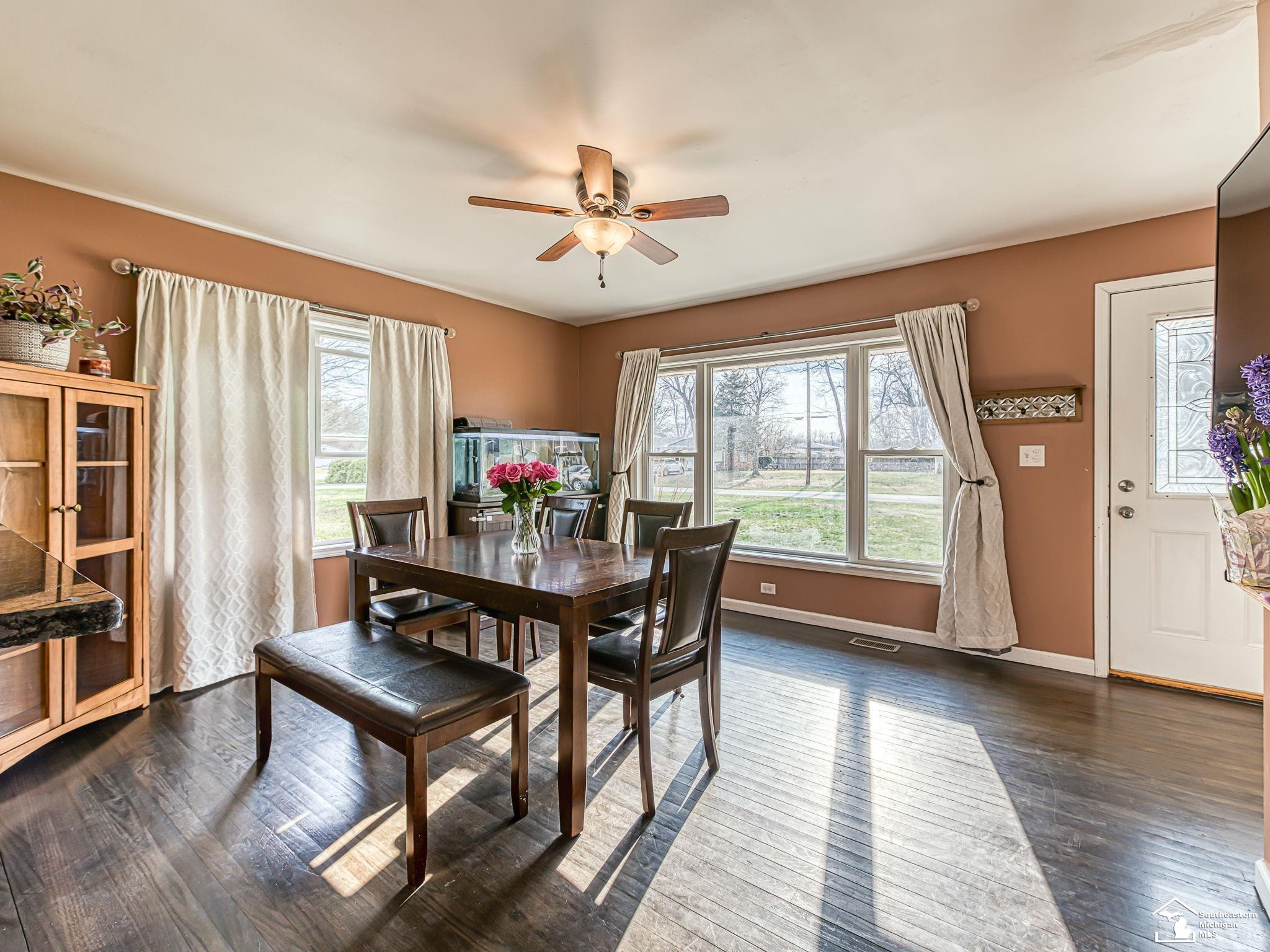 8872 Woodside Drive, Temperance, MI 48182 — Photo 4