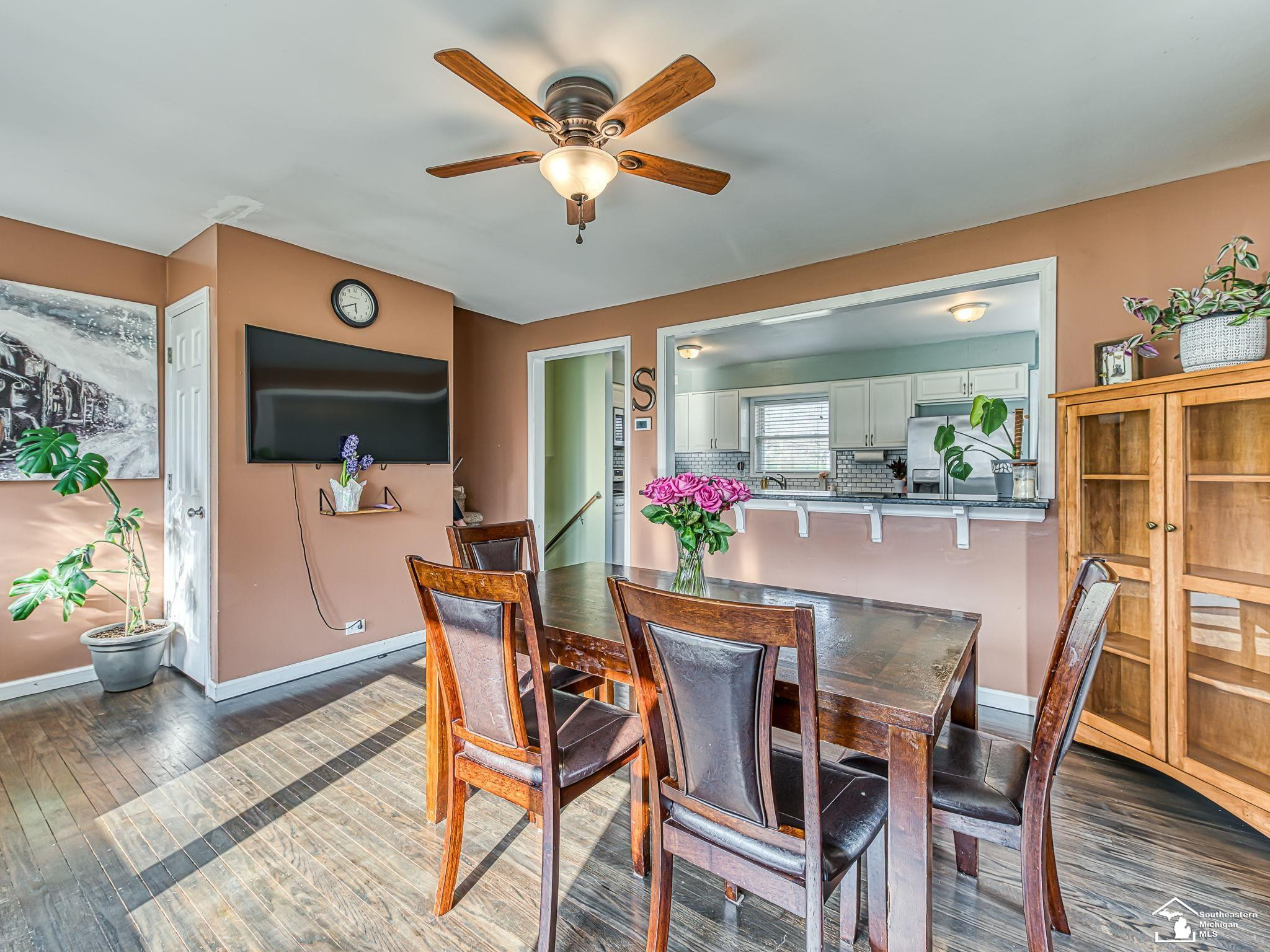 8872 Woodside Drive, Temperance, MI 48182 — Photo 5
