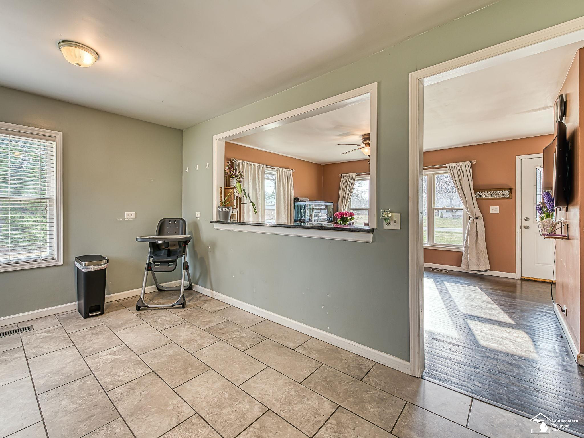 8872 Woodside Drive, Temperance, MI 48182 — Photo 9