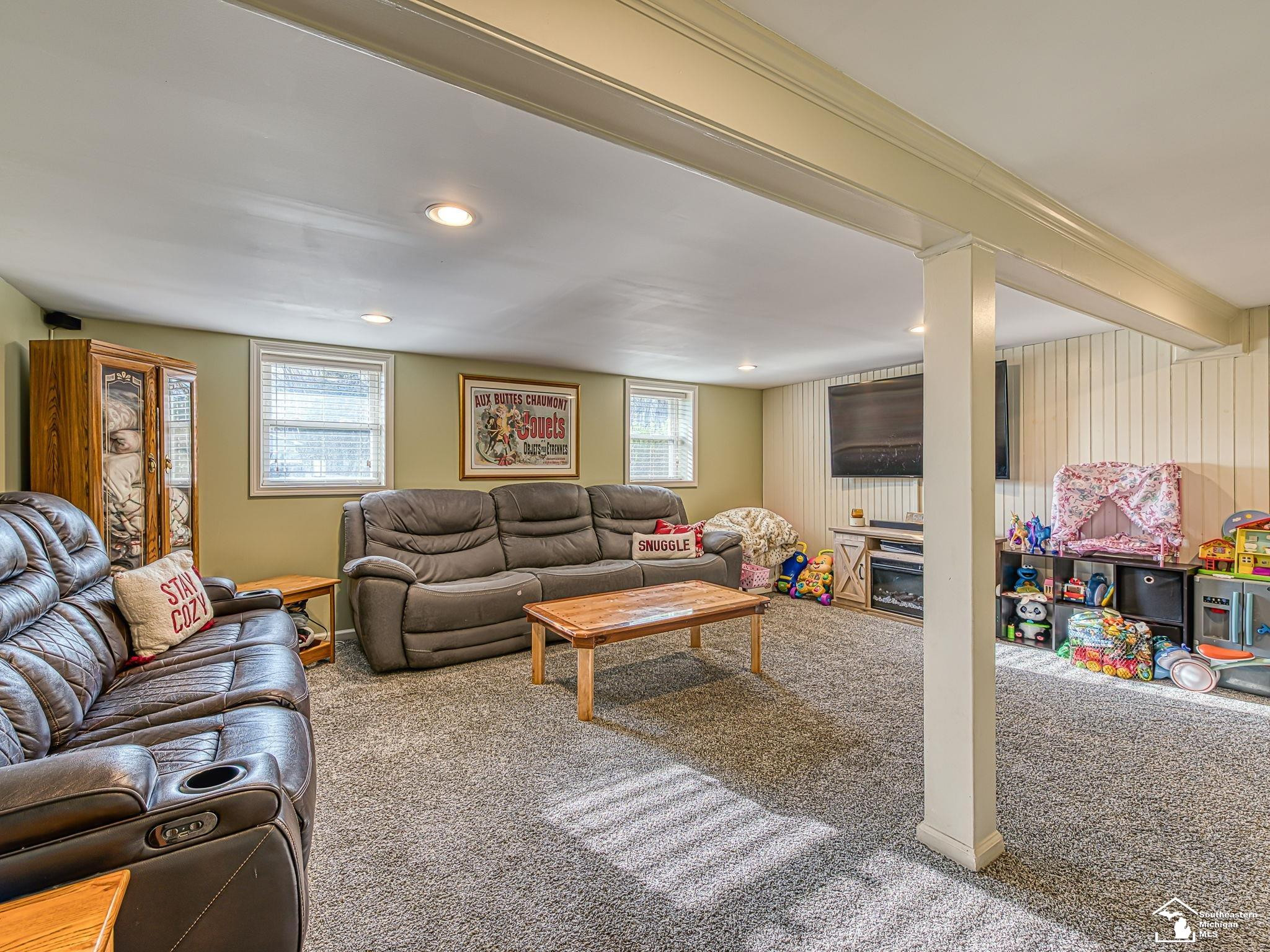 8872 Woodside Drive, Temperance, MI 48182 — Photo 16
