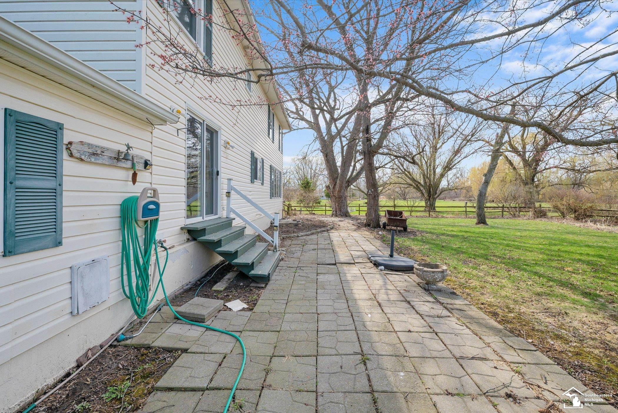 6925 Kirtwood Drive, Temperance, MI 48182 — Photo 34