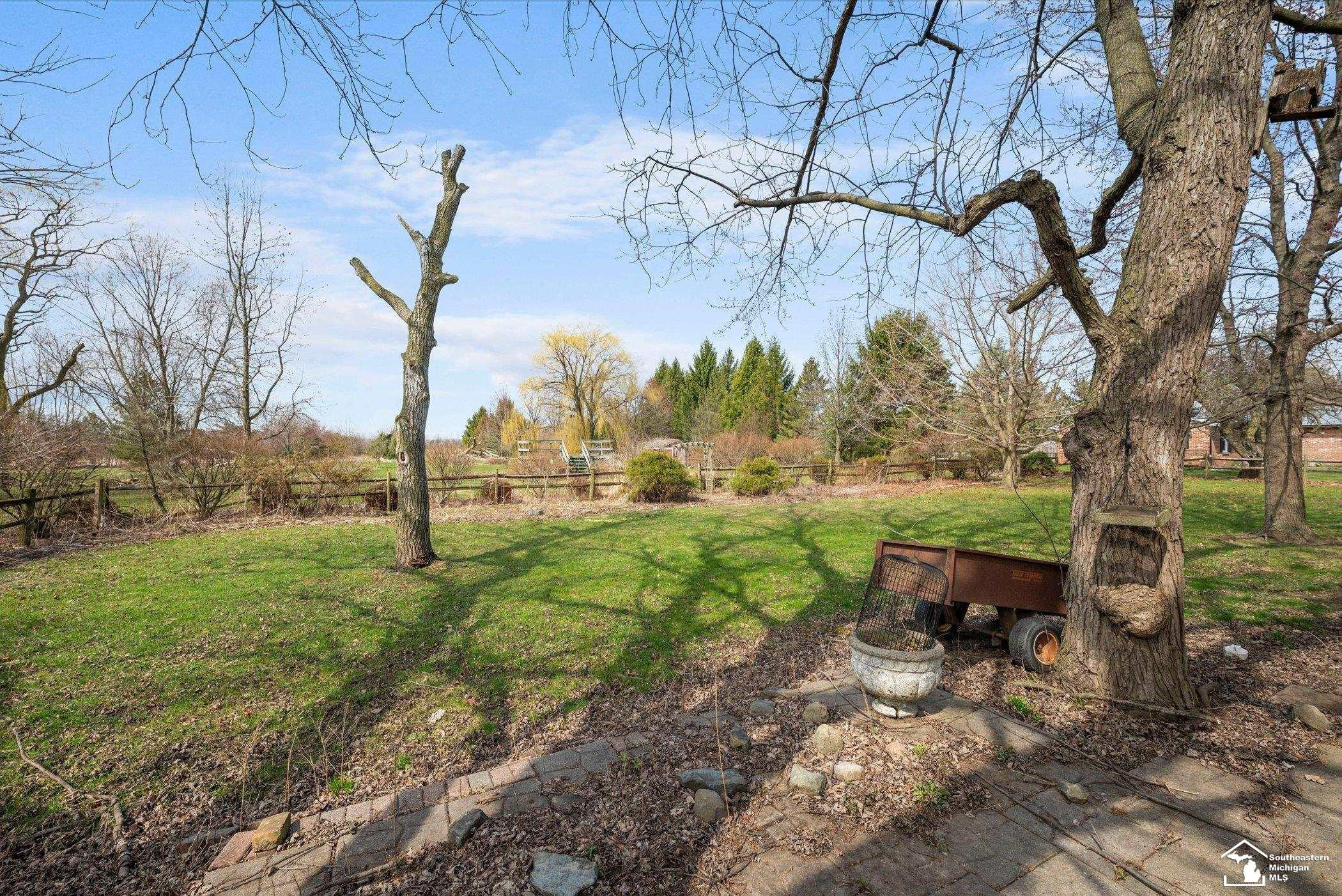 6925 Kirtwood Drive, Temperance, MI 48182 — Photo 36