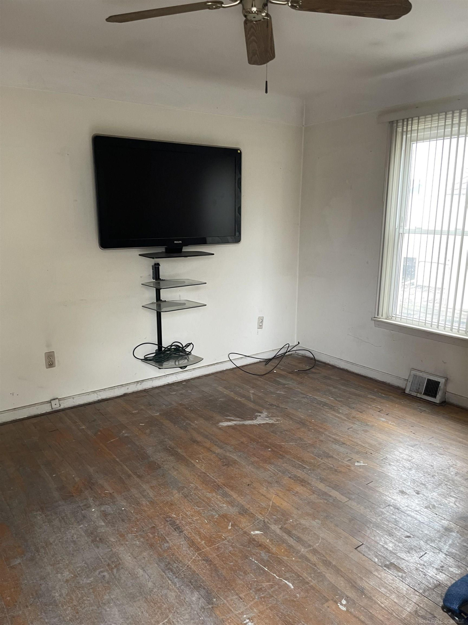 46440 Jefferson Avenue, Chesterfield, MI 48047 — Photo 9