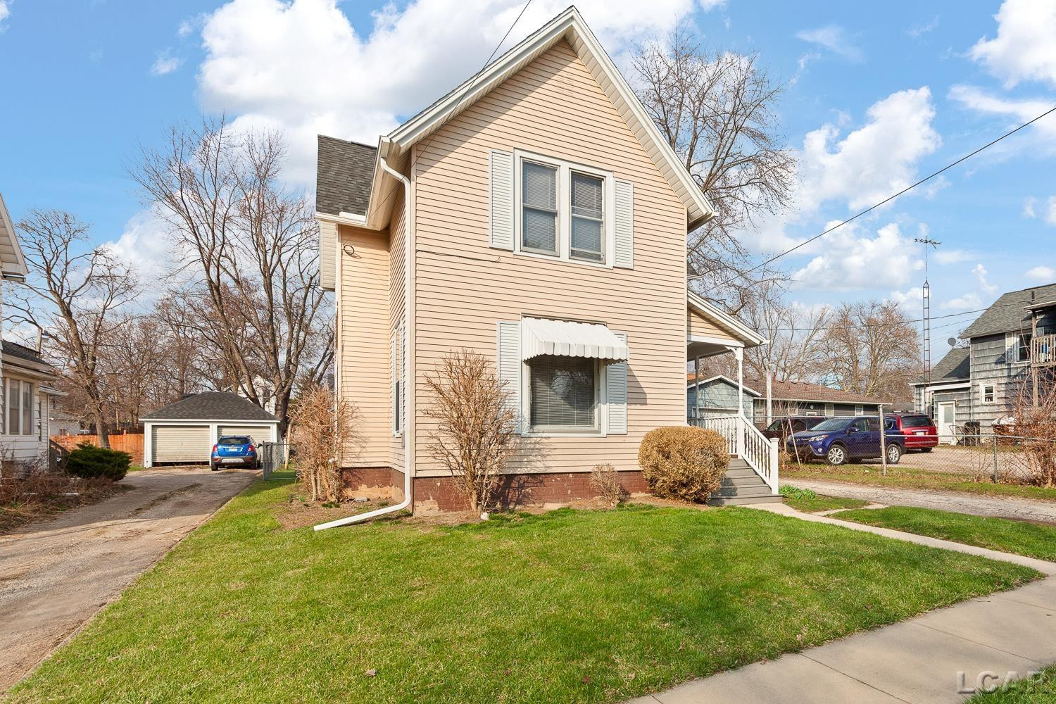 907 E Hunt Street, Adrian, MI 49221 — Photo 3