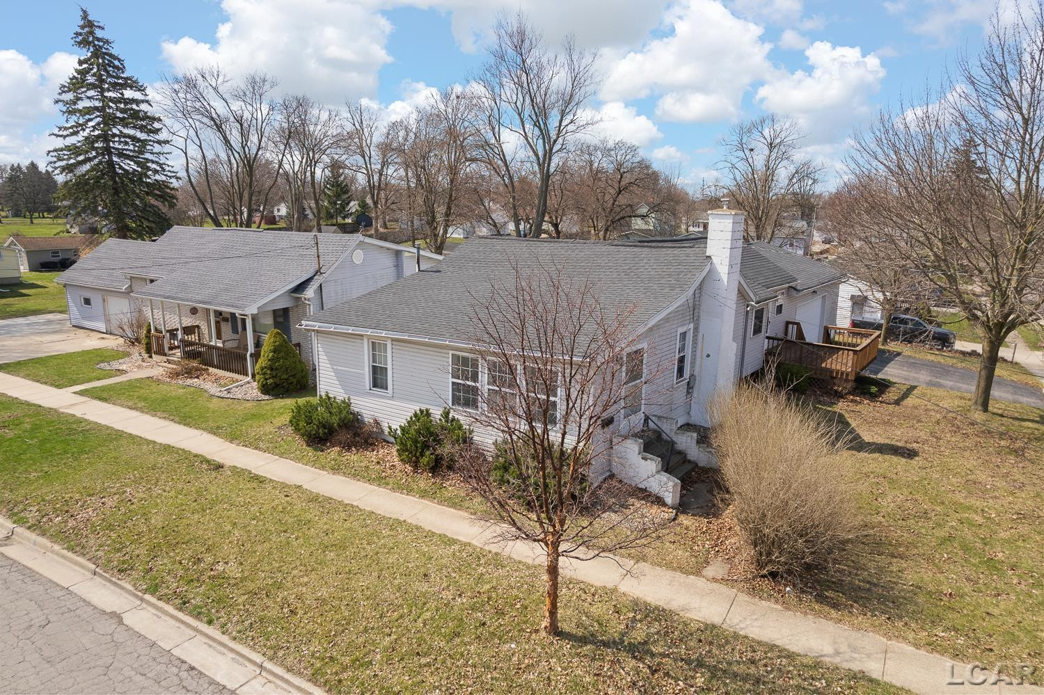 806 State Street, Adrian, MI 49221 — Photo 2