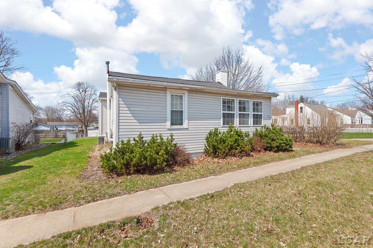 806 State Street, Adrian, MI 49221 — Photo 4