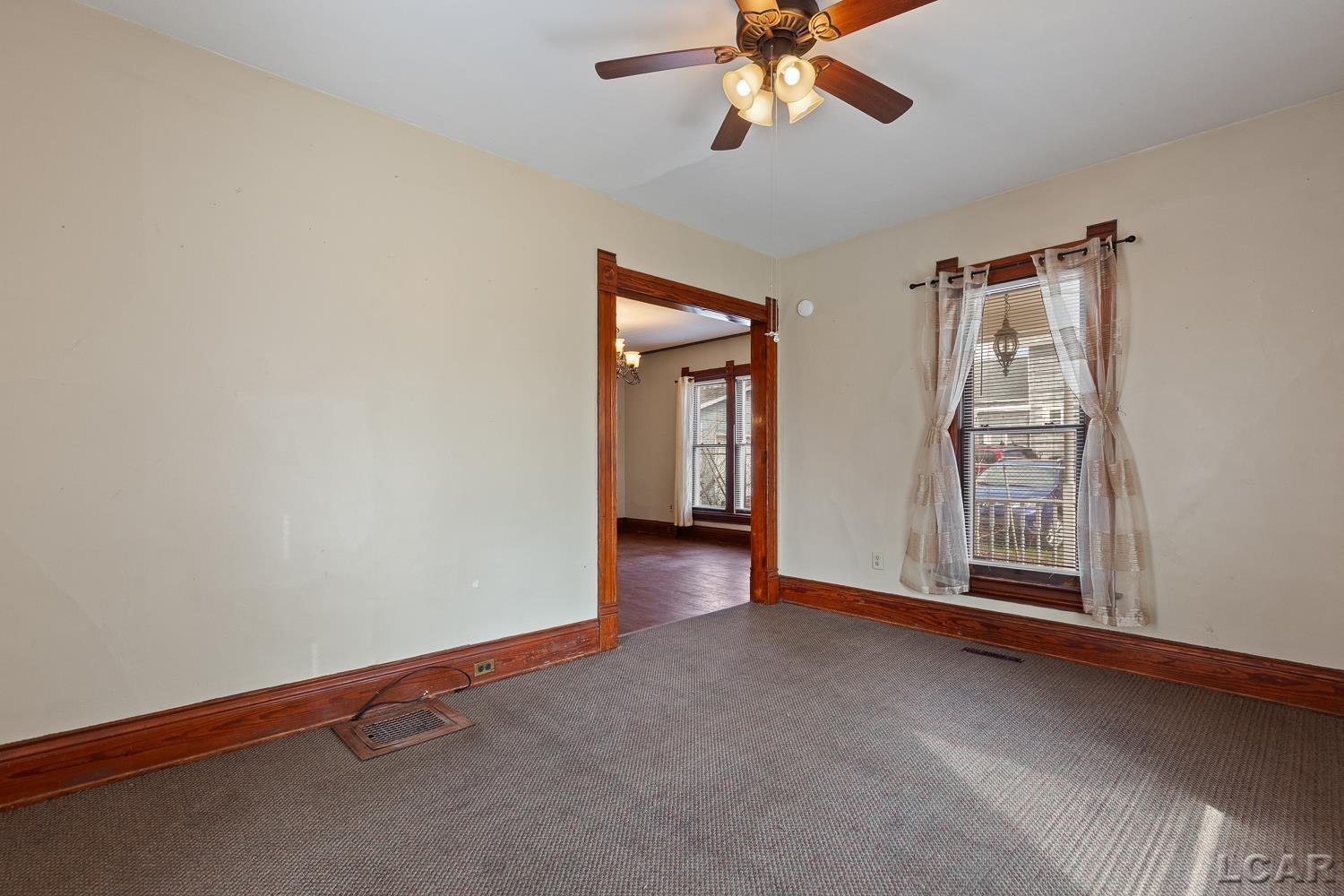 907 E Hunt Street, Adrian, MI 49221 — Photo 13