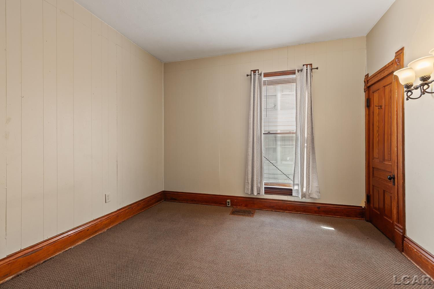 907 E Hunt Street, Adrian, MI 49221 — Photo 14