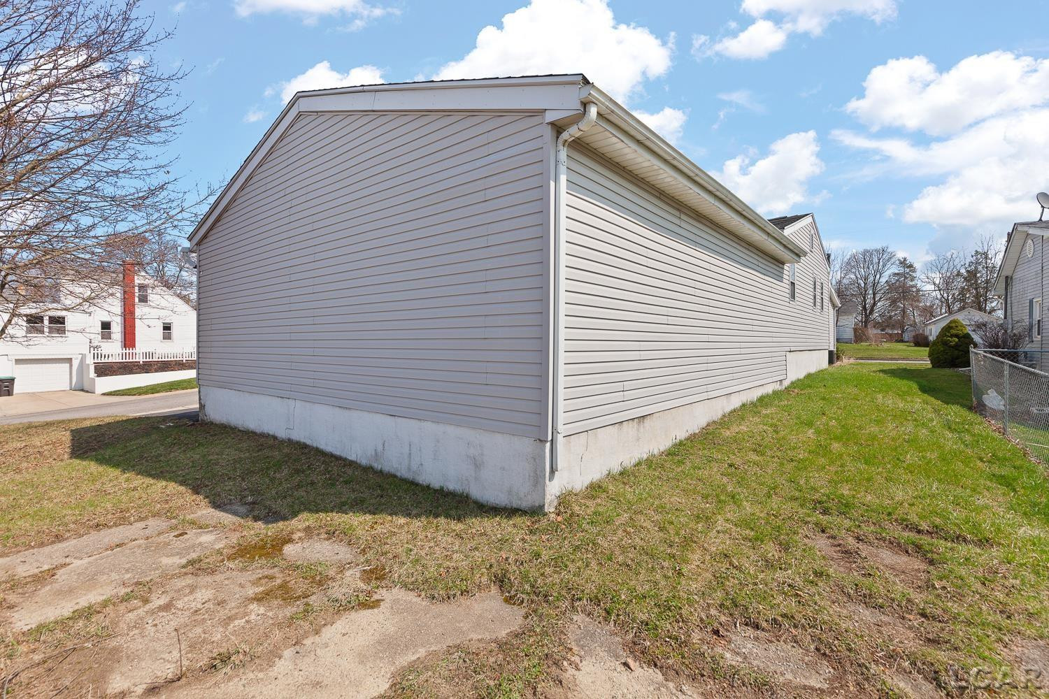 806 State Street, Adrian, MI 49221 — Photo 10