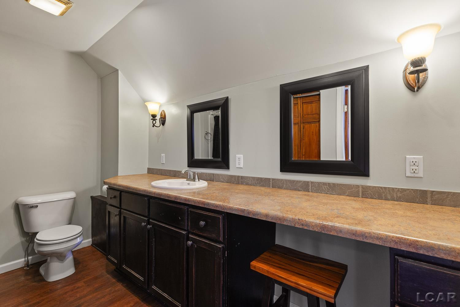907 E Hunt Street, Adrian, MI 49221 — Photo 23