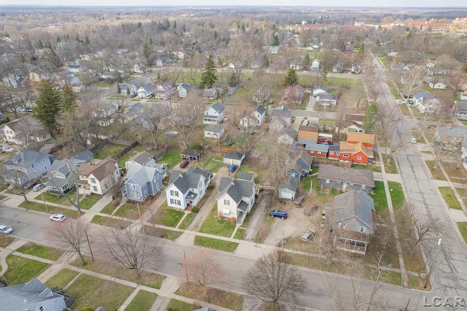 907 E Hunt Street, Adrian, MI 49221 — Photo 34