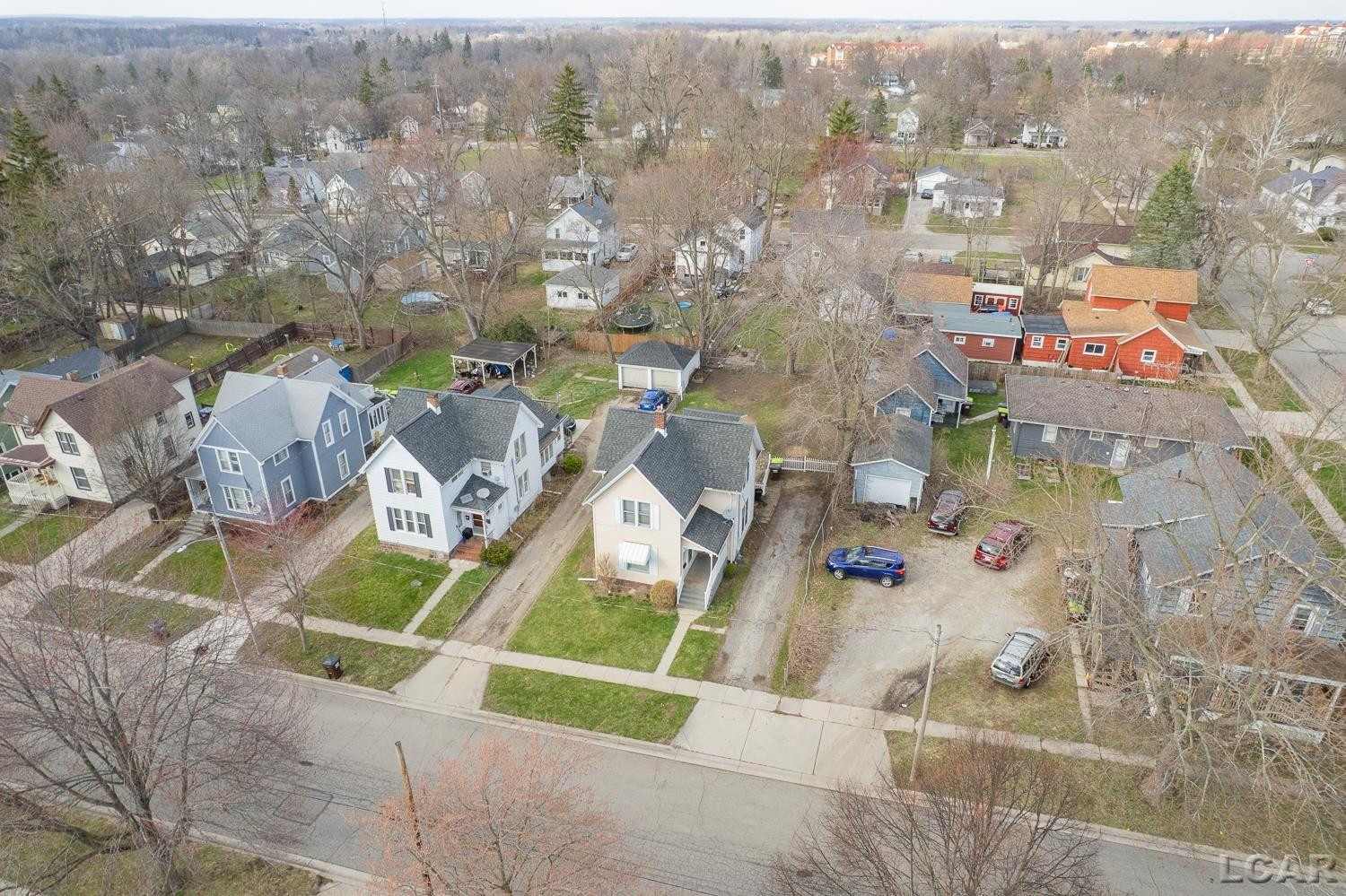 907 E Hunt Street, Adrian, MI 49221 — Photo 35