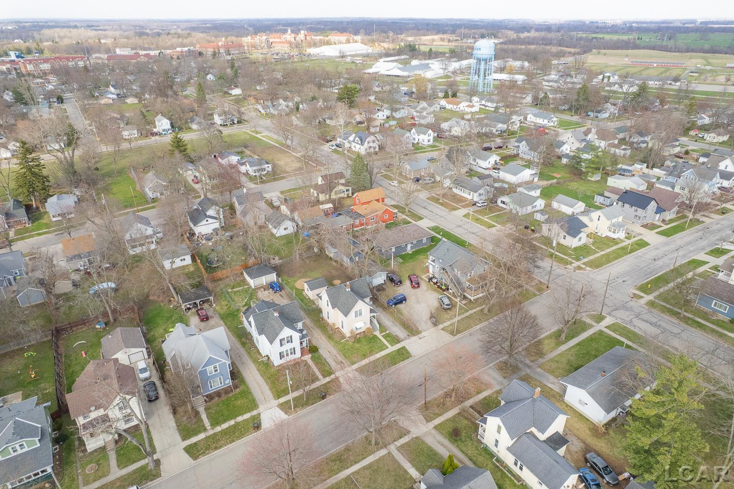 907 E Hunt Street, Adrian, MI 49221 — Photo 38