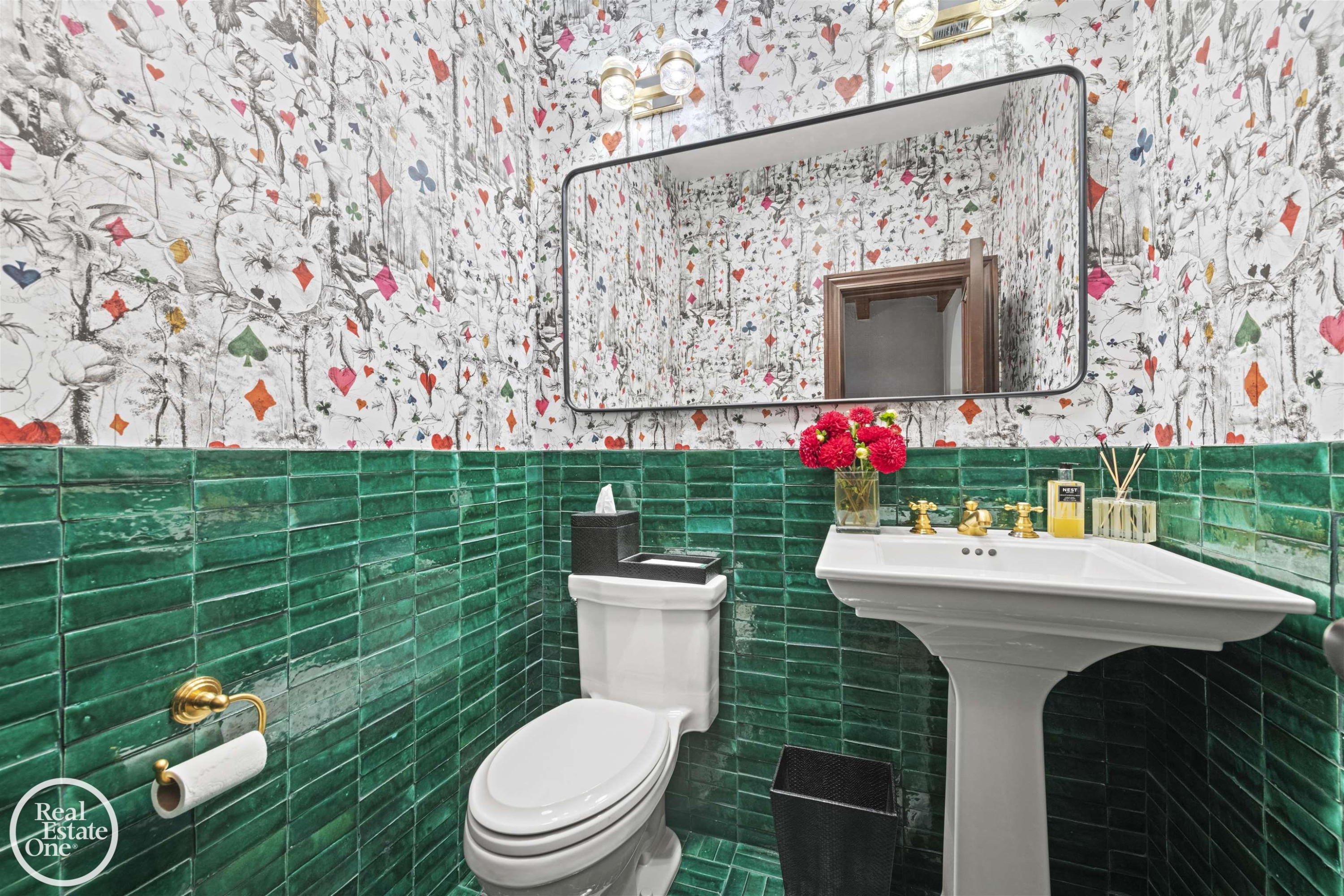 242 Lewiston Road, Grosse Pointe Farms, MI 48236 — Photo 28