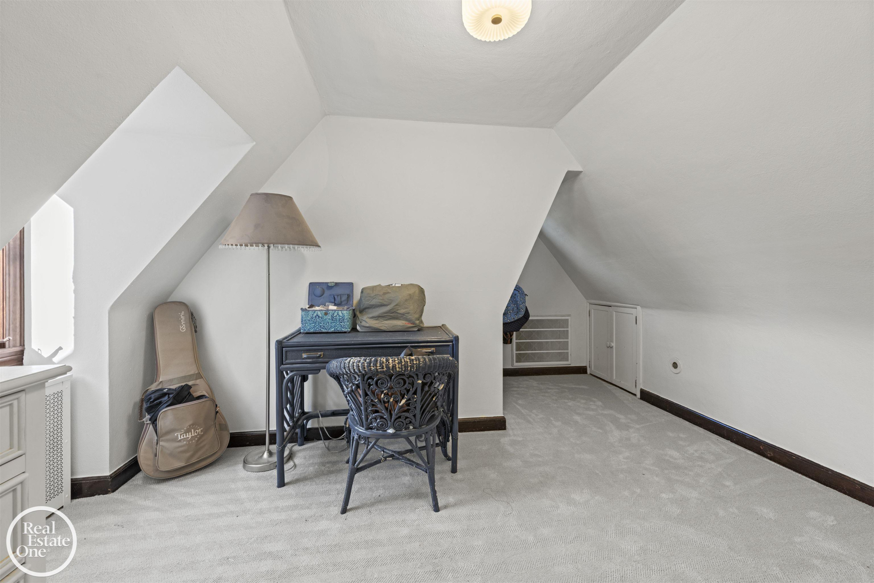 242 Lewiston Road, Grosse Pointe Farms, MI 48236 — Photo 61