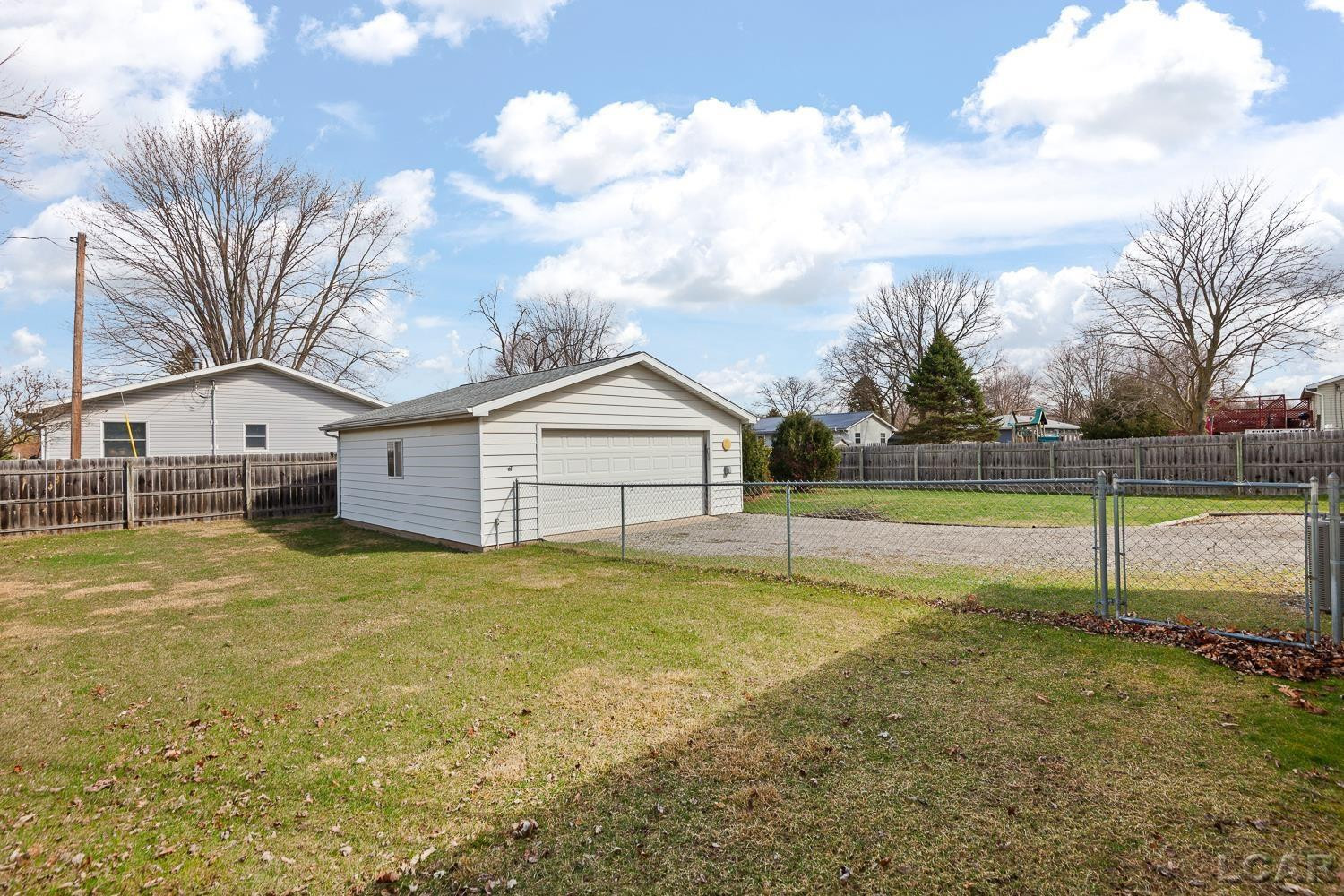 108 S Occidental Highway, Tecumseh, MI 49286 — Photo 3