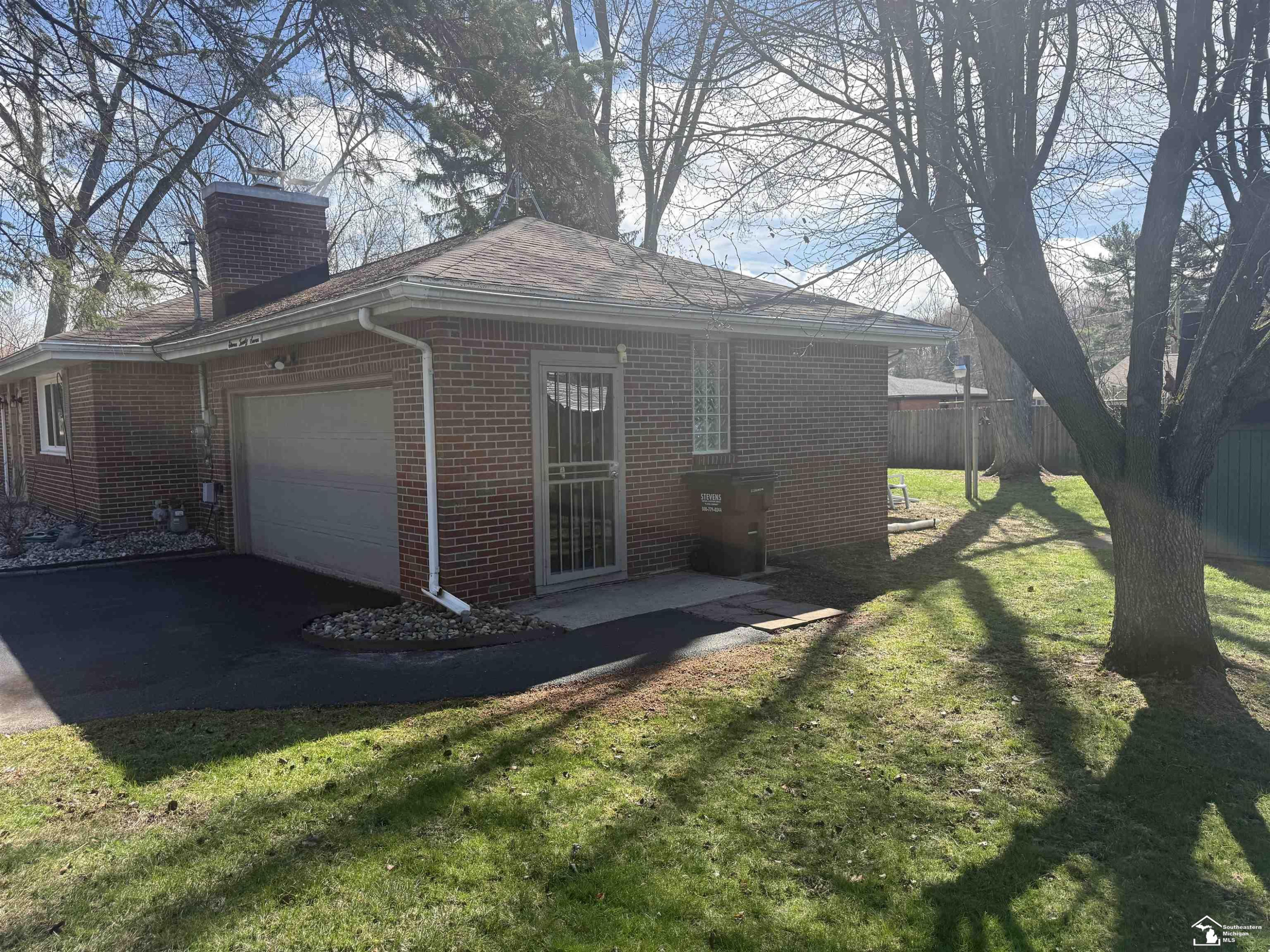 1127 Oakmont Drive, Temperance, MI 48182 — Photo 10