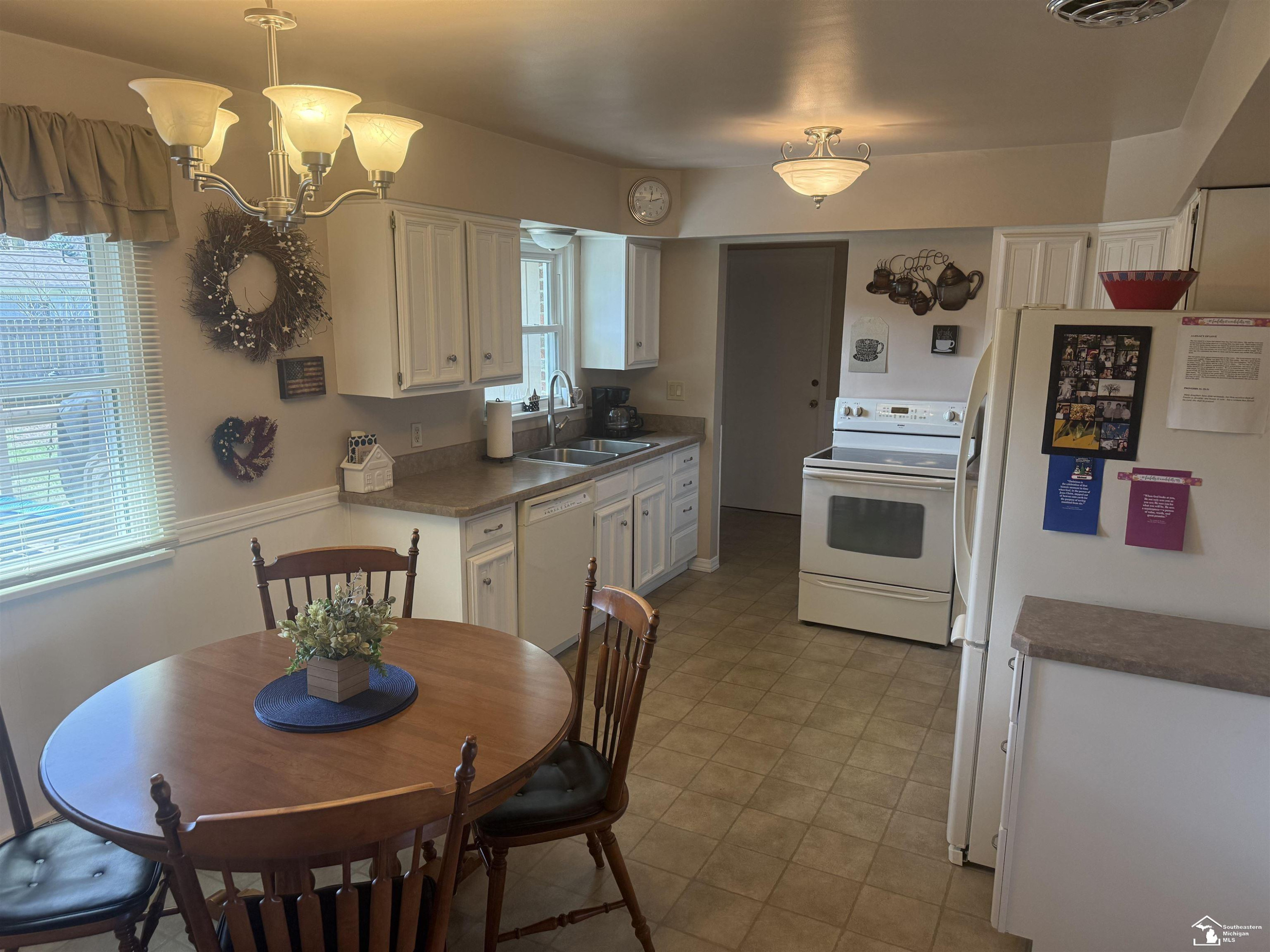 1127 Oakmont Drive, Temperance, MI 48182 — Photo 15