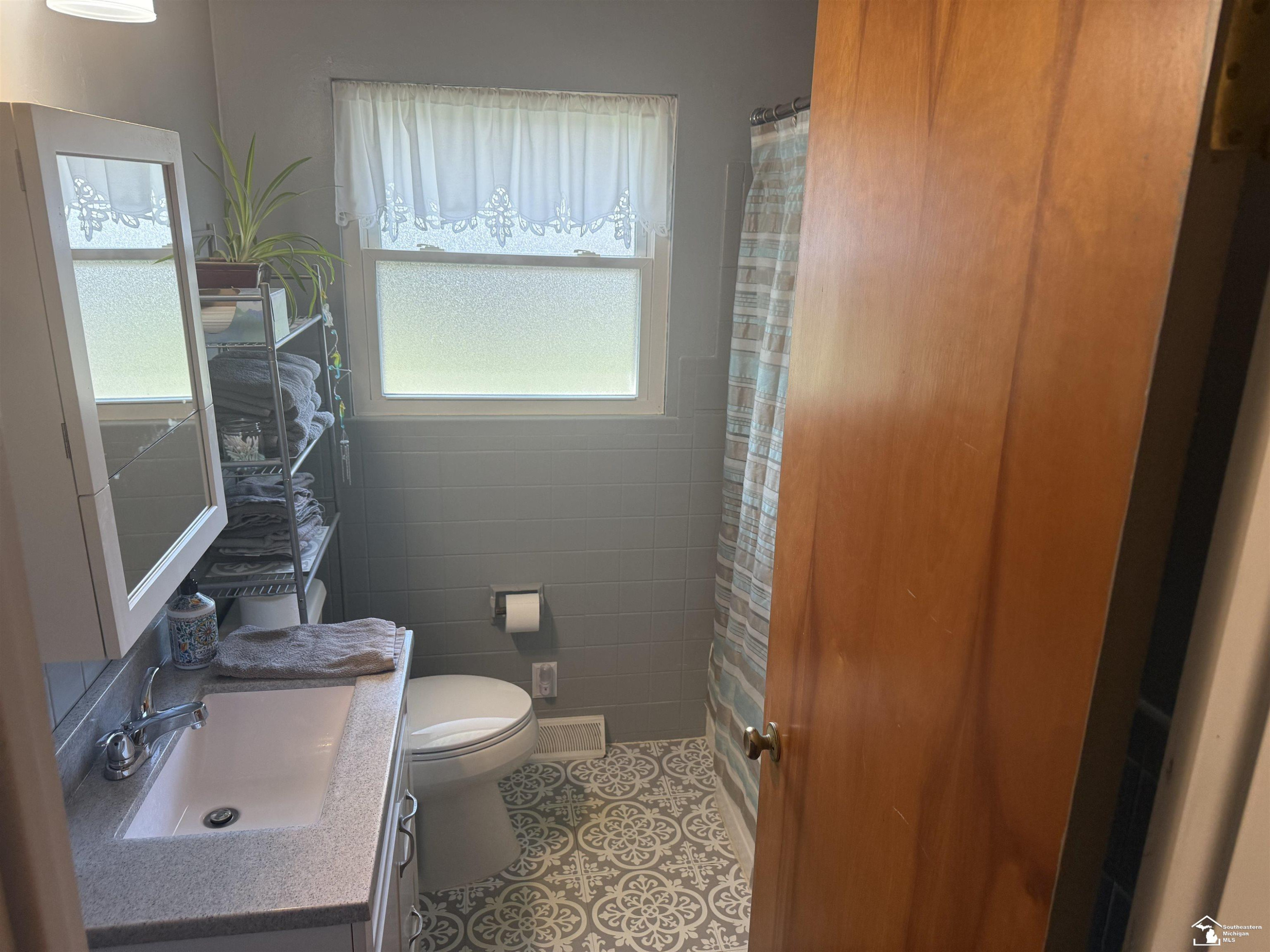 1127 Oakmont Drive, Temperance, MI 48182 — Photo 39