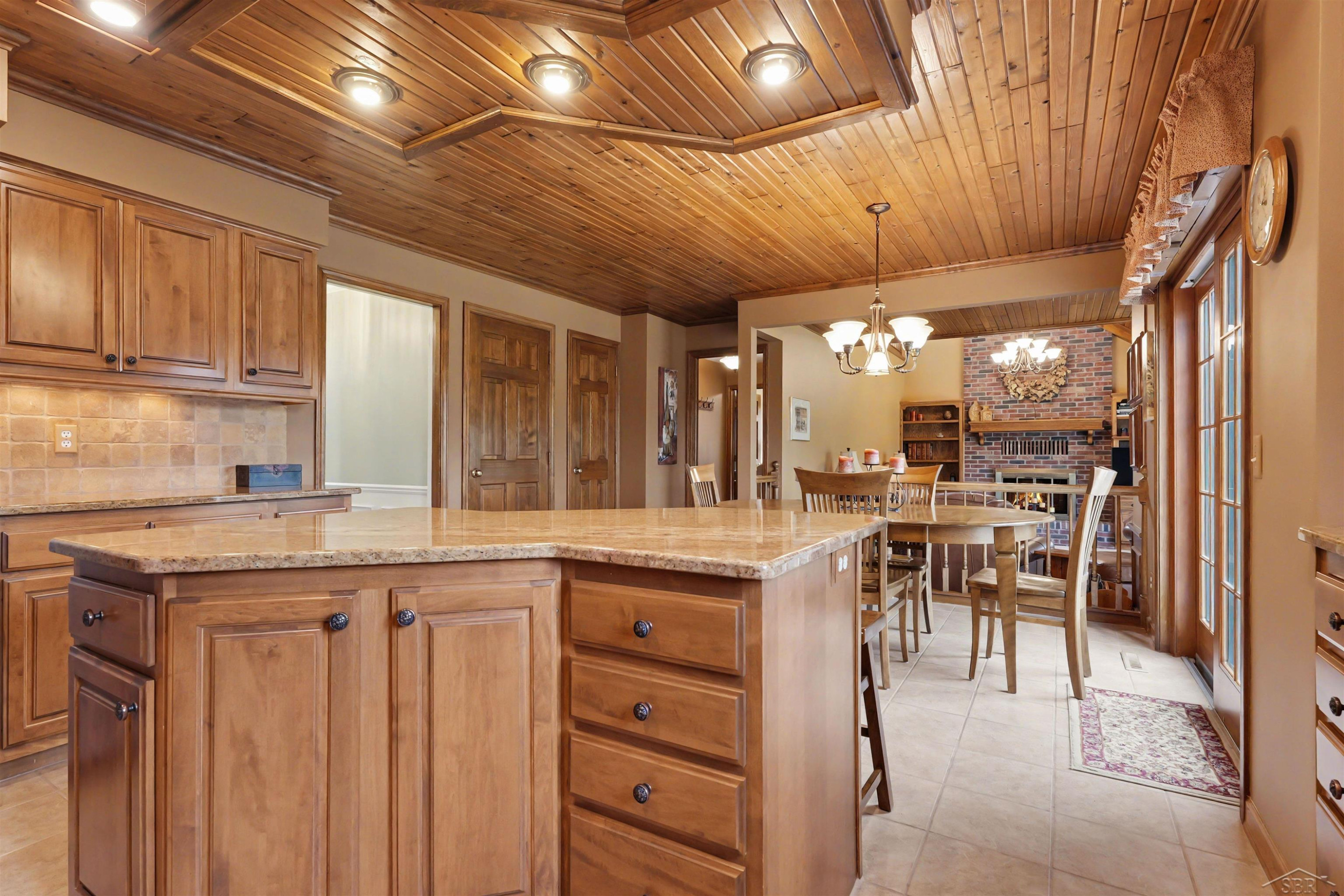 3873 Chipping Norton Court, Saginaw, MI 48603 — Photo 9