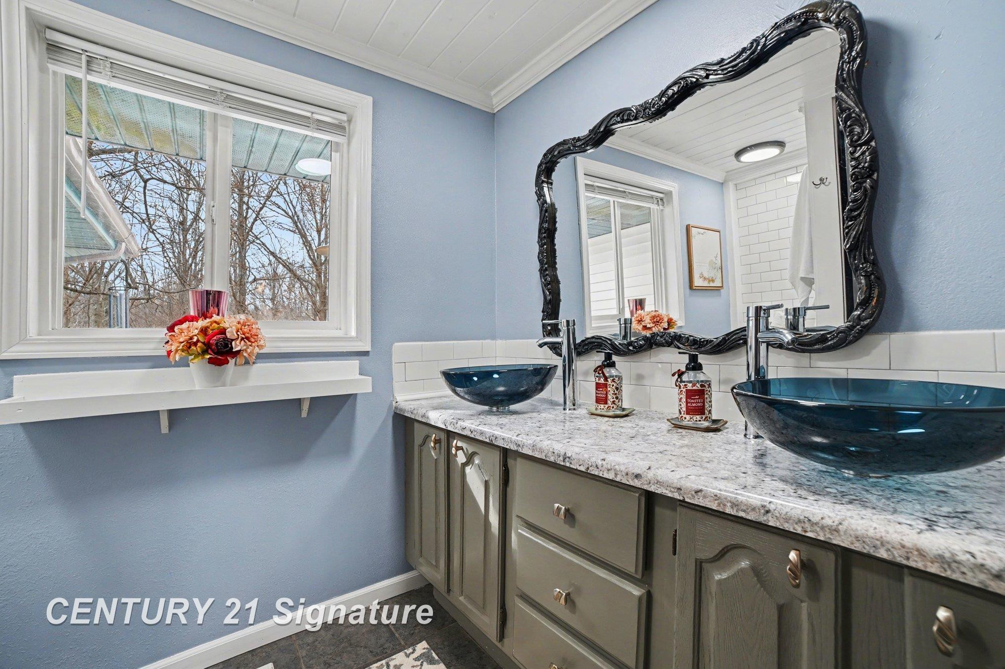 611 Sandow Road, Midland, MI 48640 — Photo 21