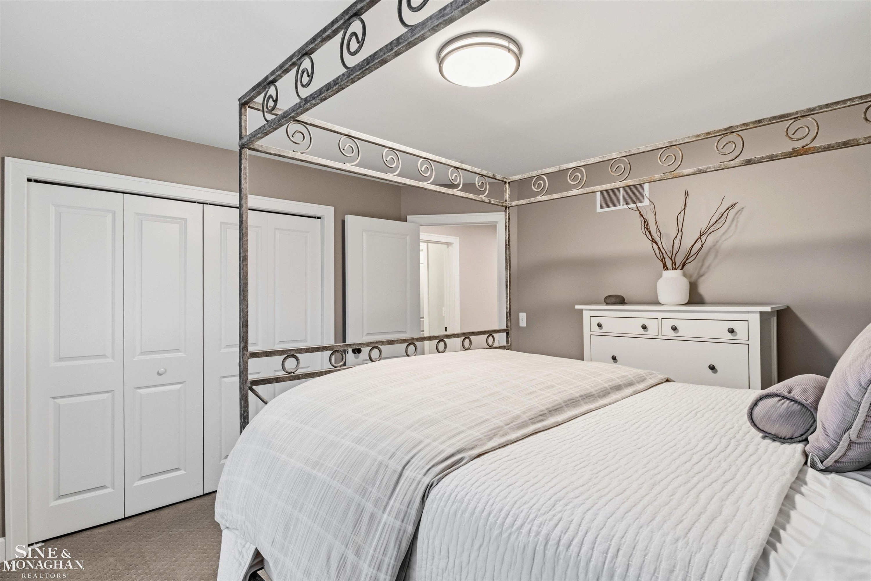 174 Kerby Road, Grosse Pointe Farms, MI 48236 — Photo 45