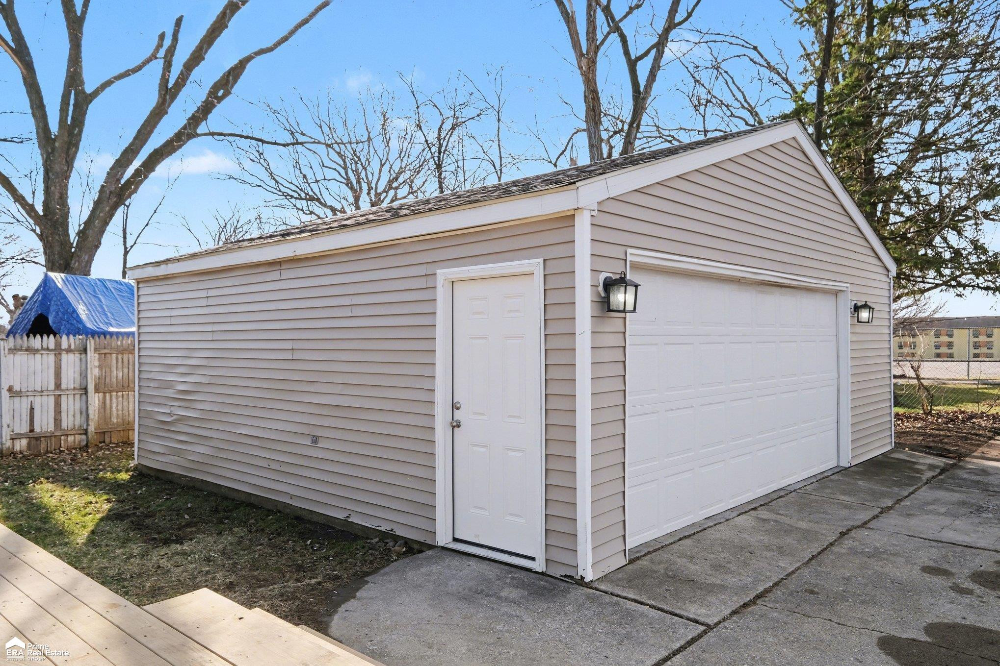 3209 Hogarth Avenue, Flint, MI 48532 — Photo 6