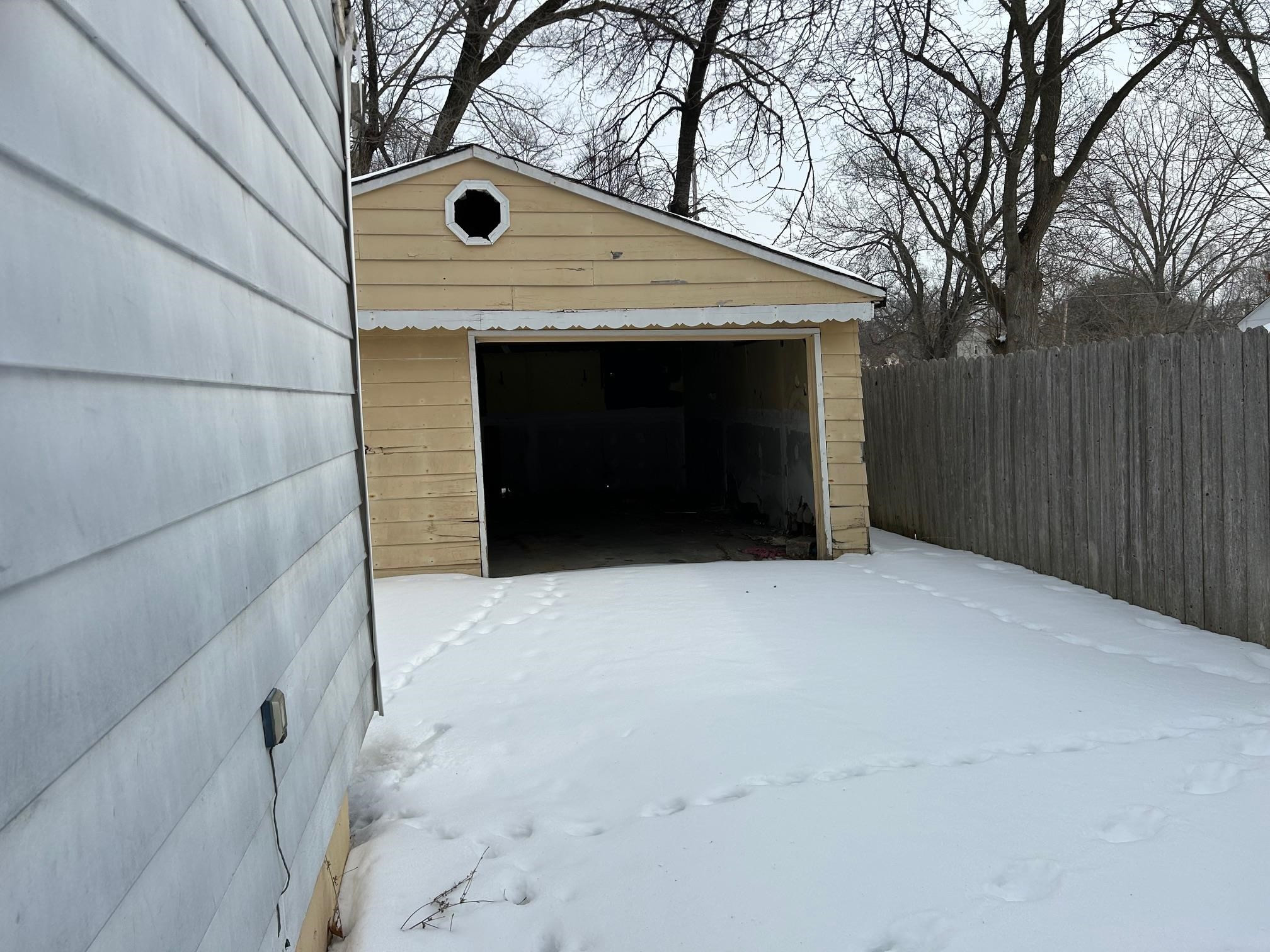 4110 Leerda Street, Flint, MI 48504 — Photo 2
