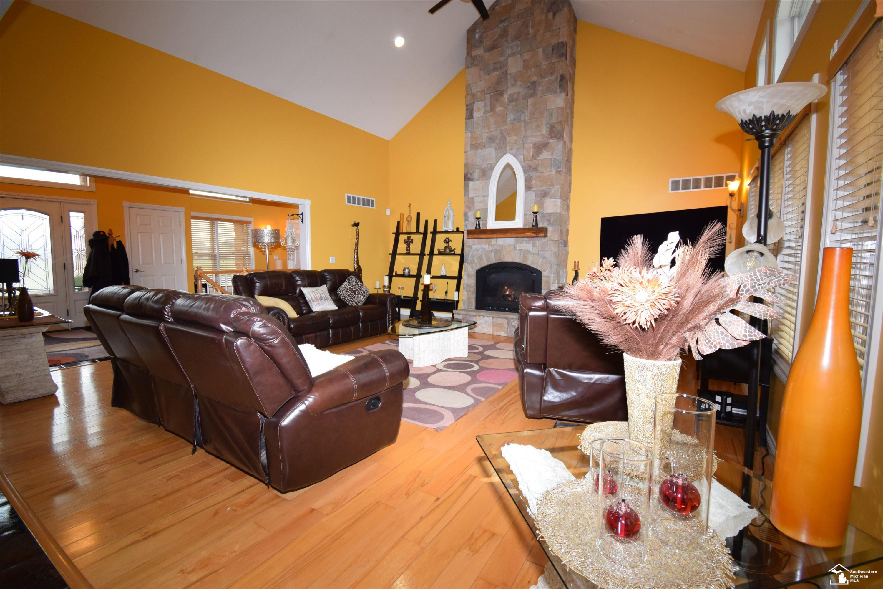 24160 Fairview Drive, New Boston, MI 48164 — Photo 11