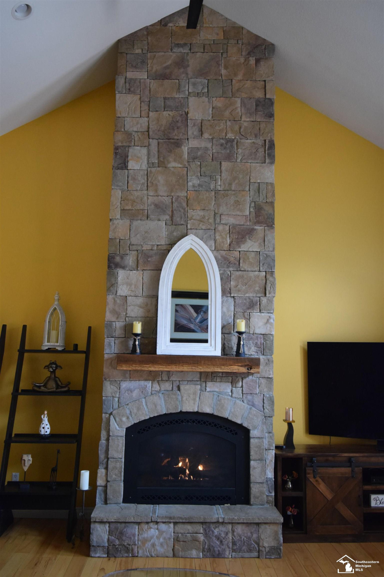 24160 Fairview Drive, New Boston, MI 48164 — Photo 12