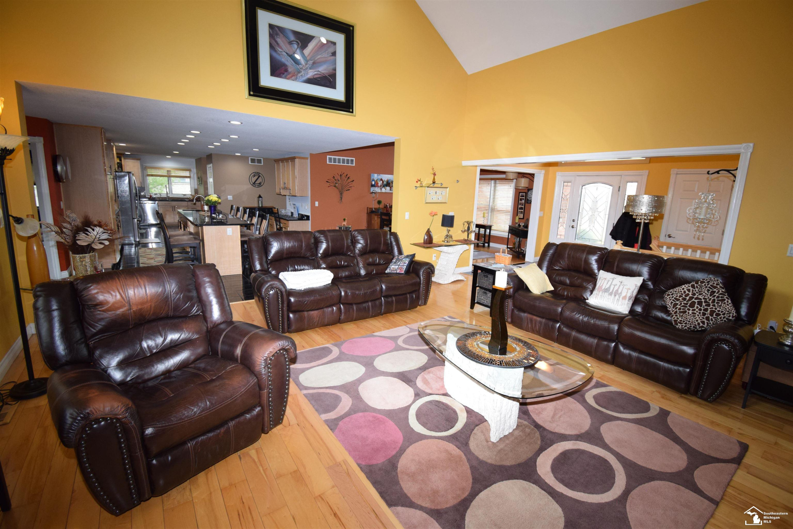 24160 Fairview Drive, New Boston, MI 48164 — Photo 13