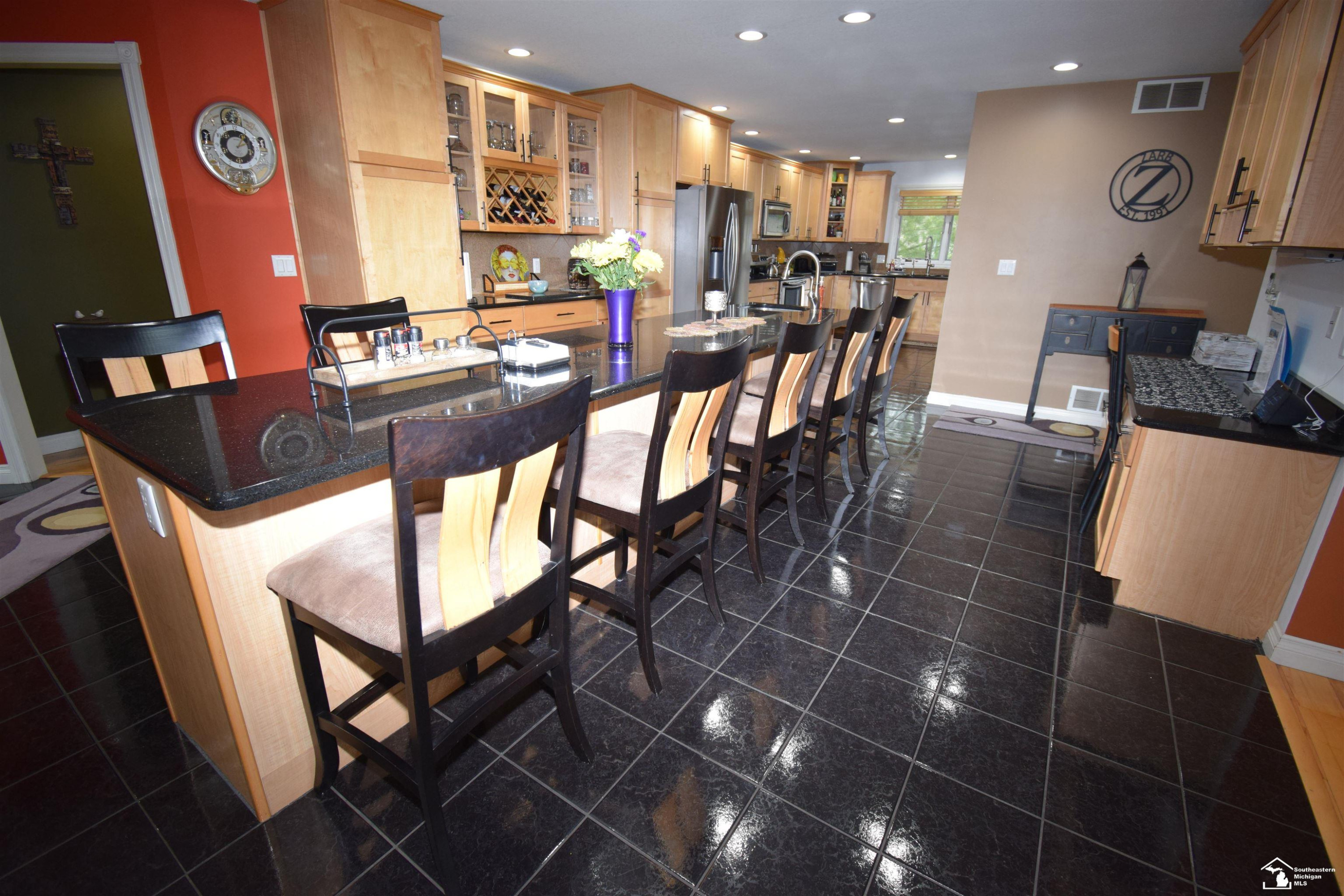 24160 Fairview Drive, New Boston, MI 48164 — Photo 17
