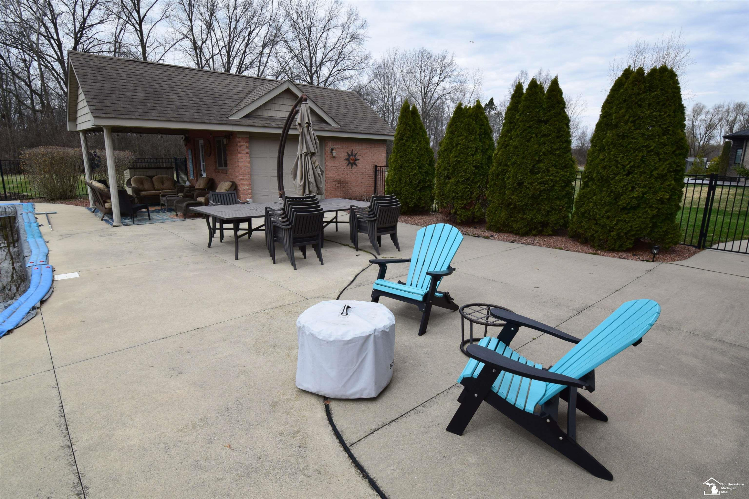 24160 Fairview Drive, New Boston, MI 48164 — Photo 73