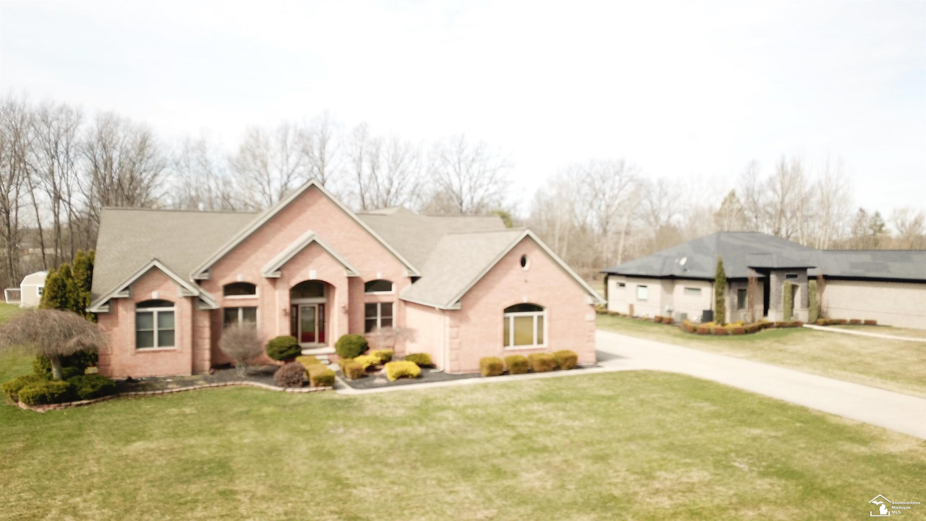 24160 Fairview Drive, New Boston, MI 48164 — Photo 81