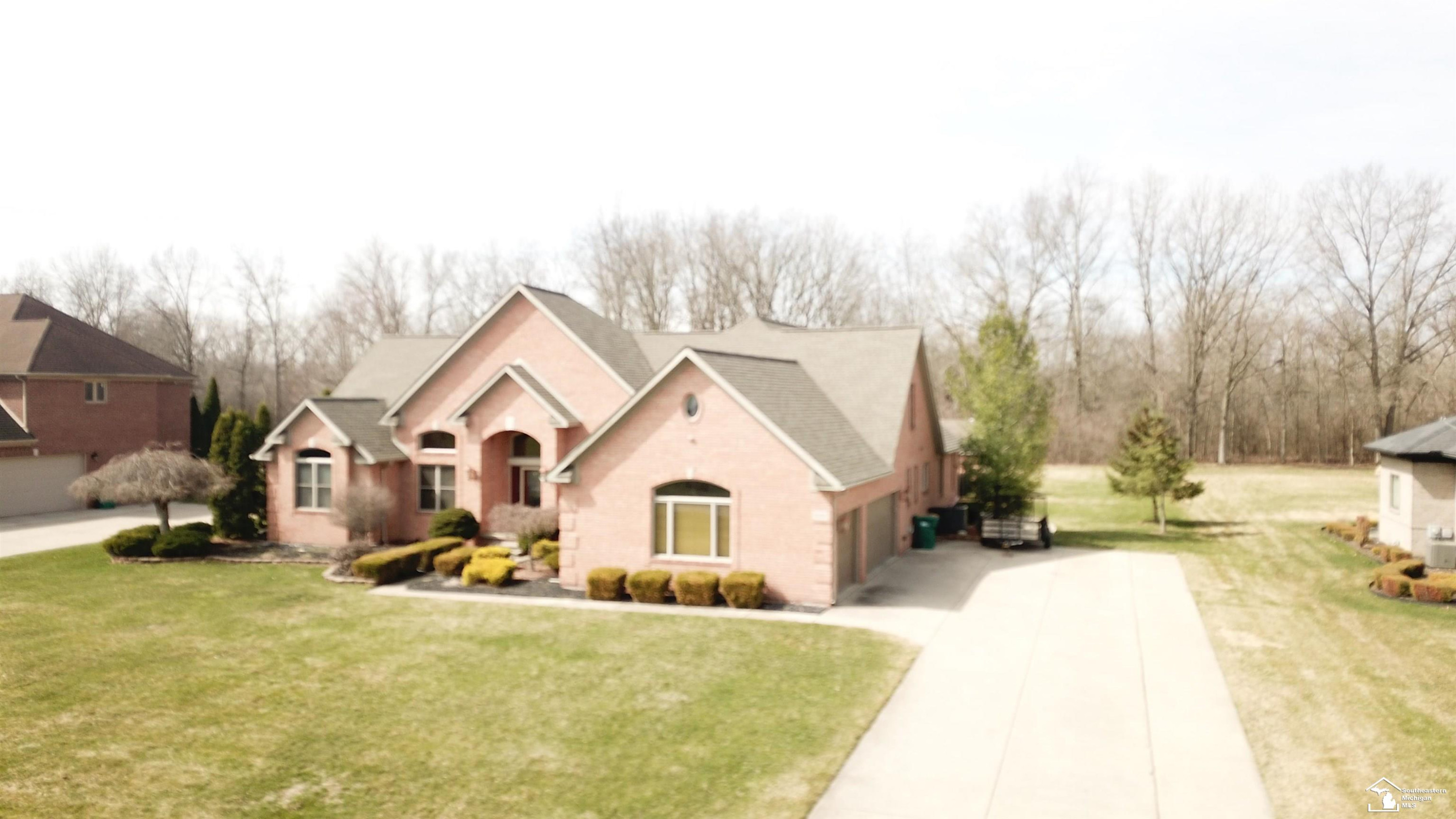 24160 Fairview Drive, New Boston, MI 48164 — Photo 82