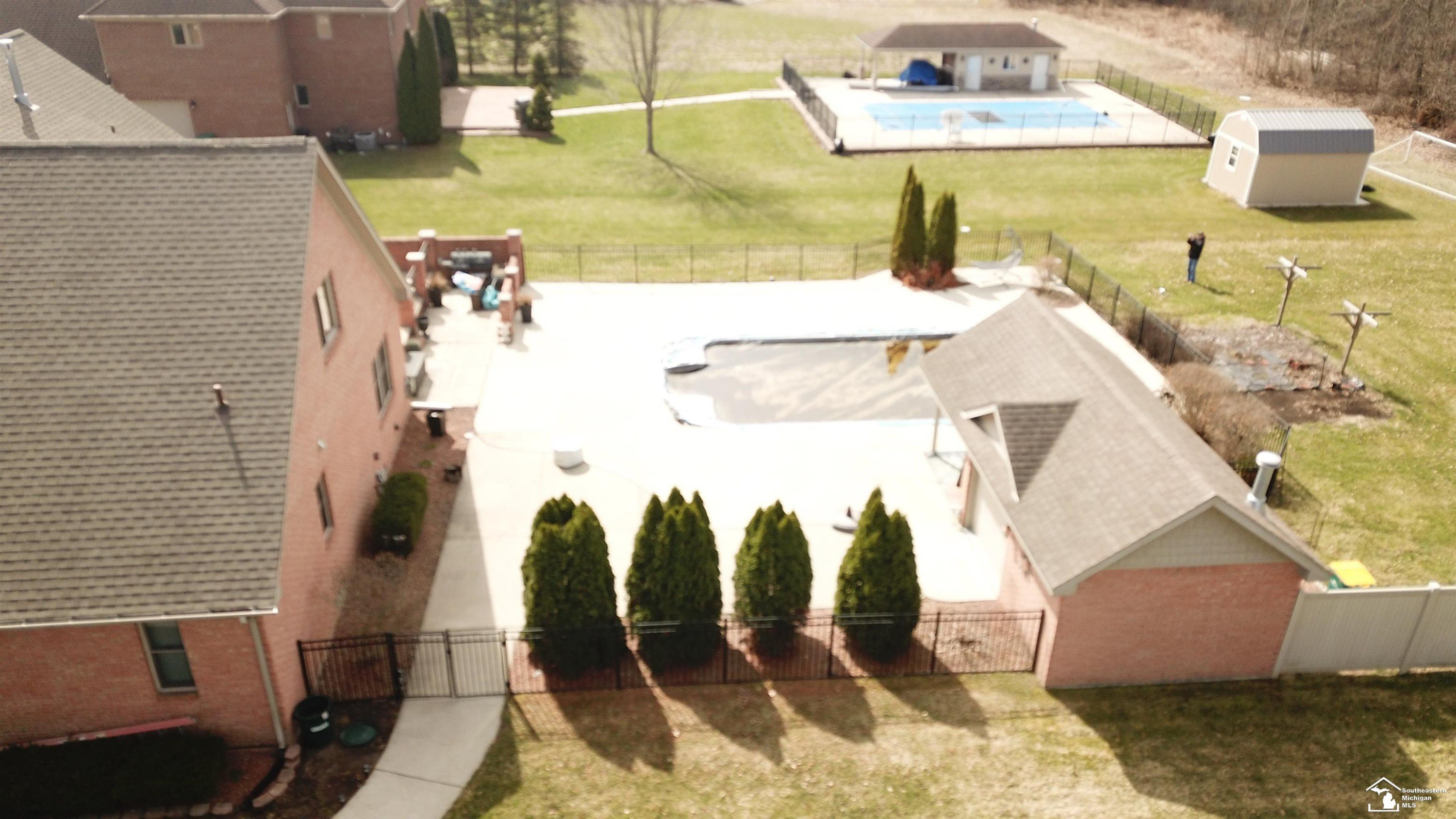 24160 Fairview Drive, New Boston, MI 48164 — Photo 85