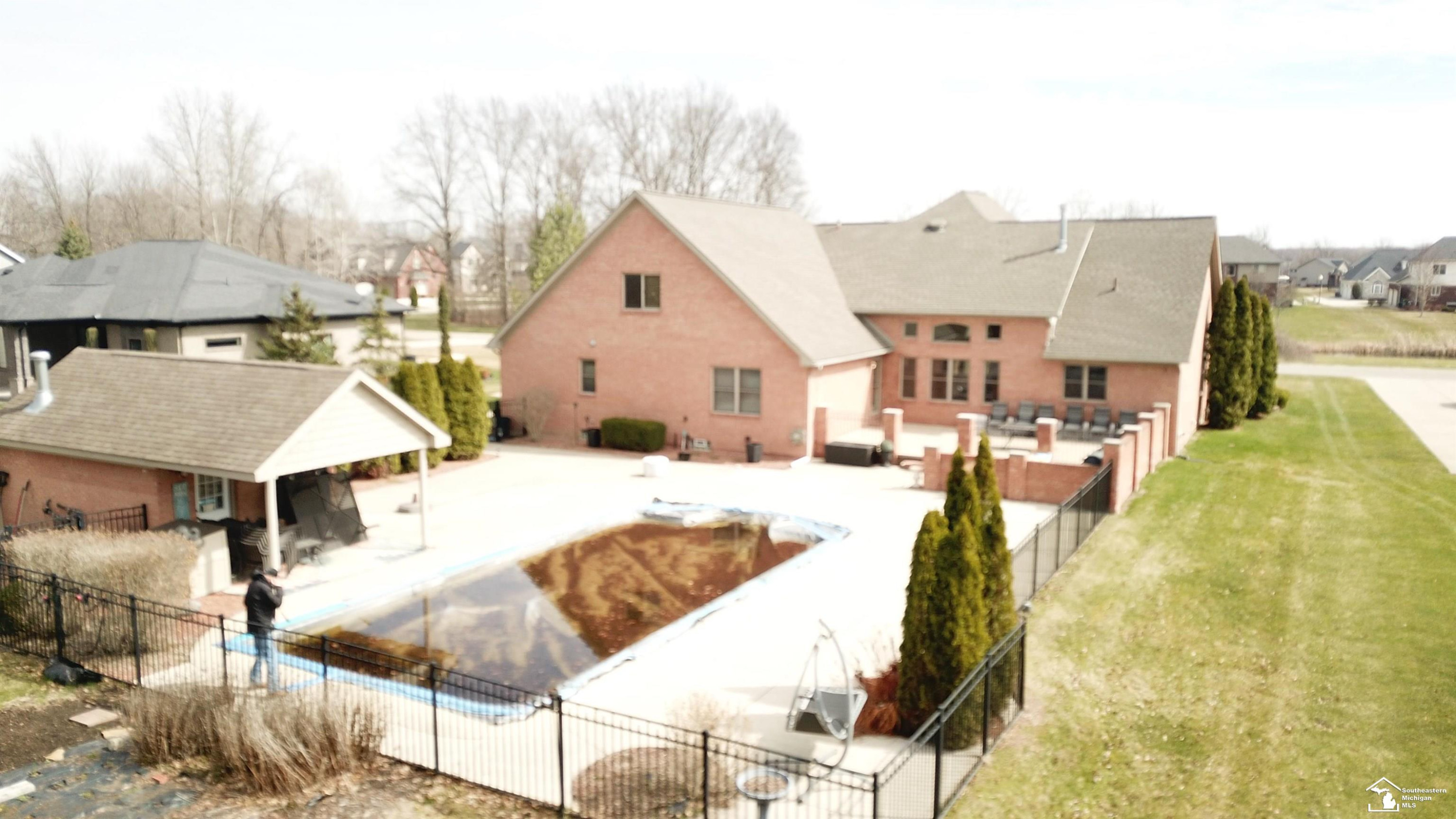24160 Fairview Drive, New Boston, MI 48164 — Photo 87