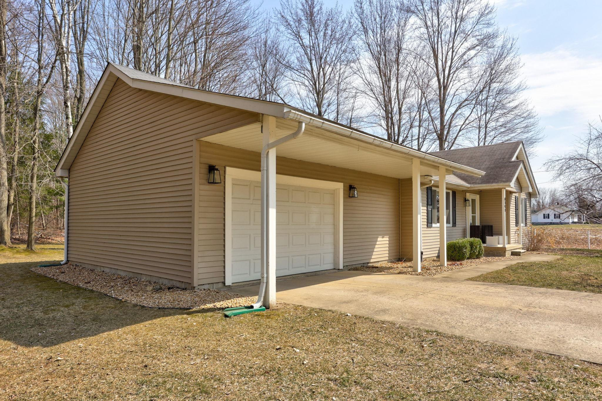 8191 Elms Road, Birch Run, MI 48415 — Photo 34